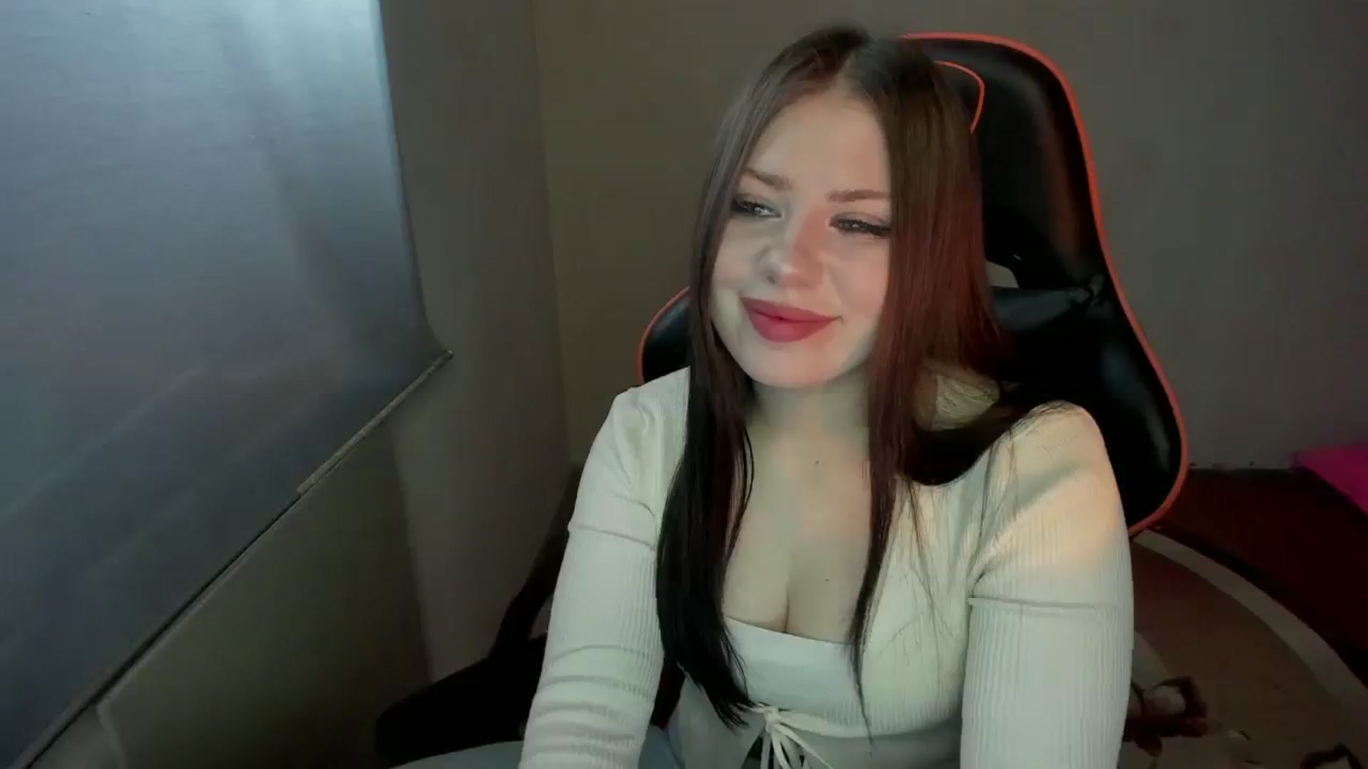 Gallery image thumbnail from FlyingDream's myfreecams stream on, 01/19/2025, 11:05 image 11 of 20