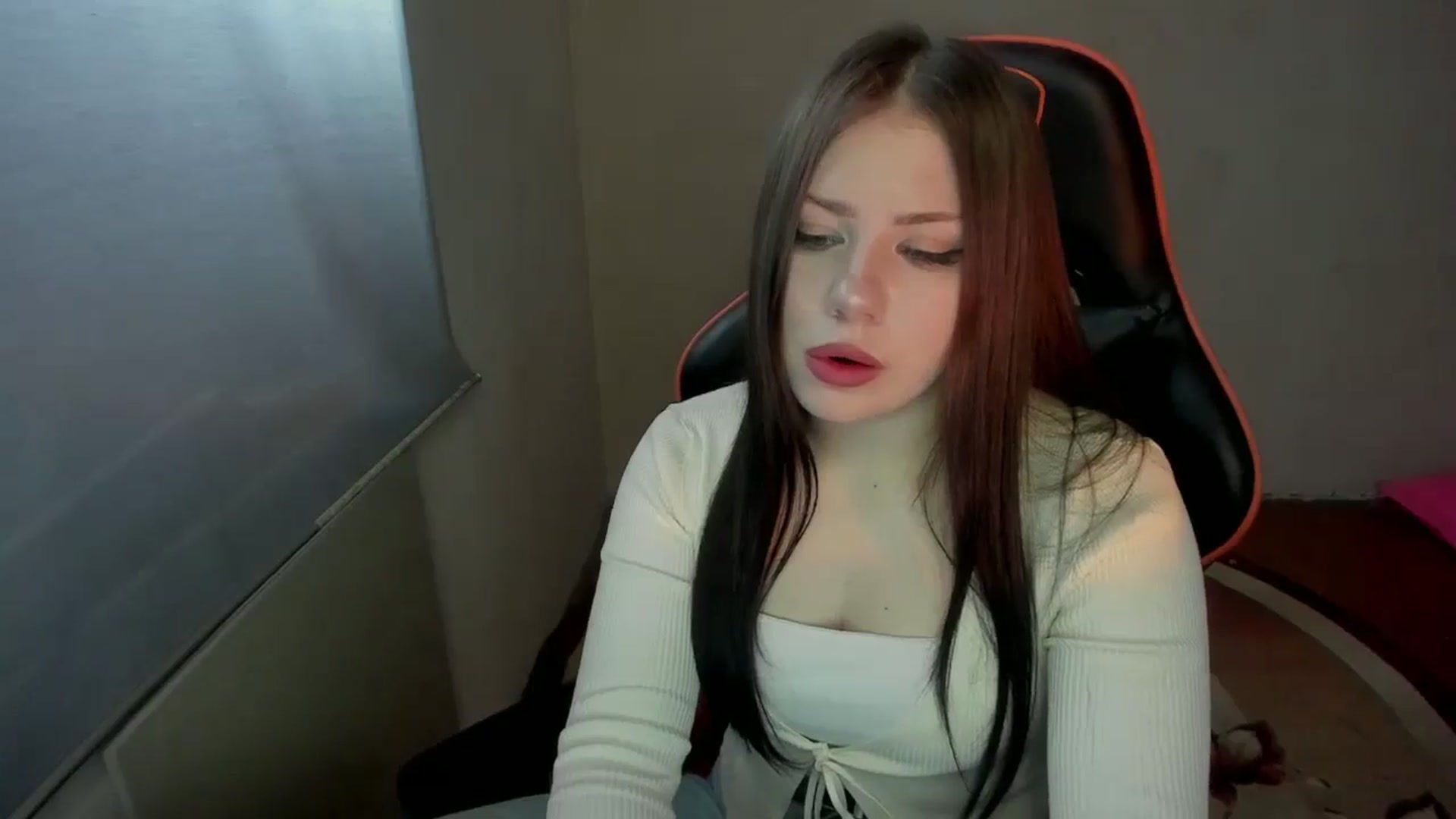 Gallery image thumbnail from FlyingDream's myfreecams stream on, 01/19/2025, 11:05 image 17 of 20
