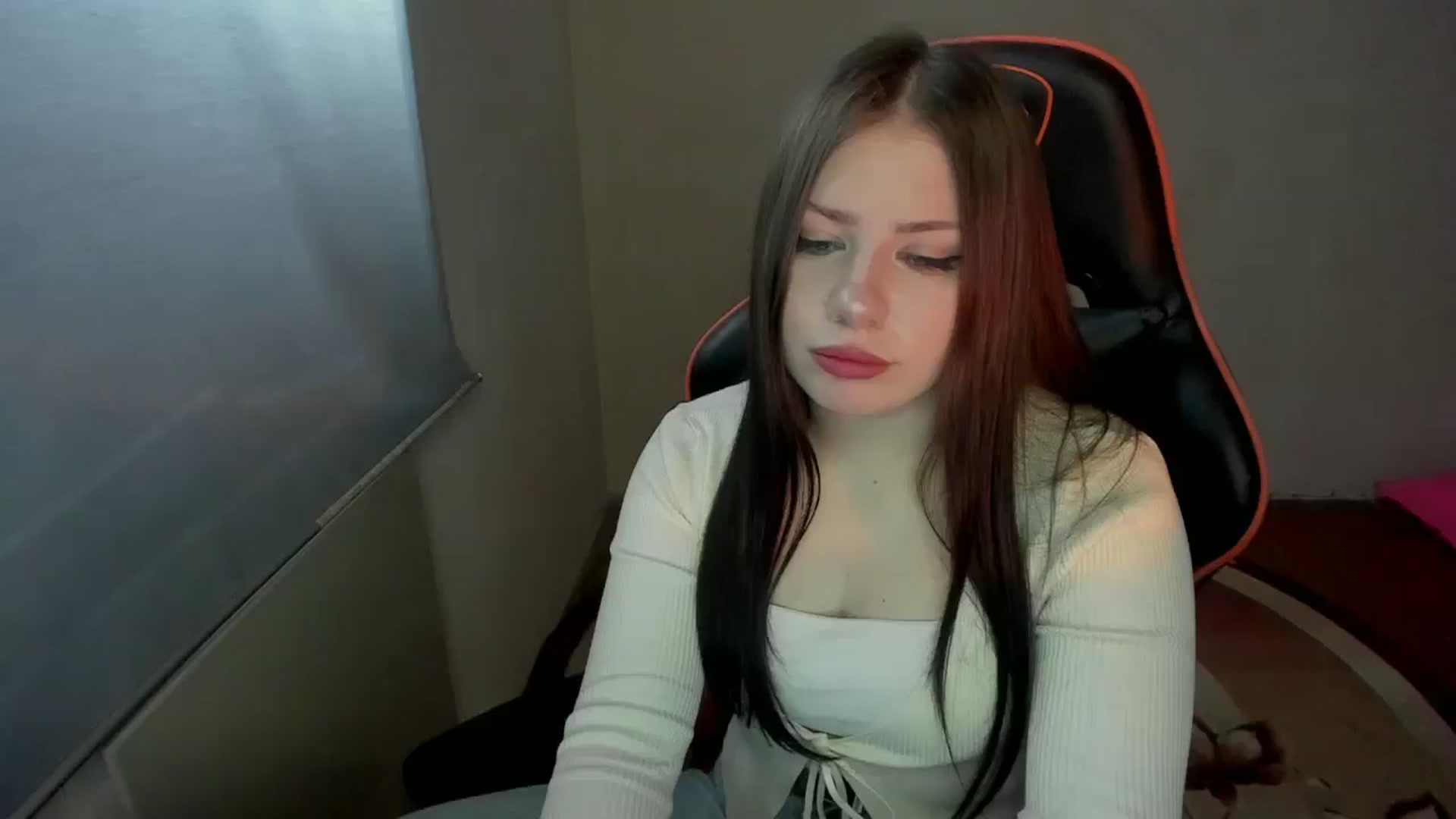 Gallery image thumbnail from FlyingDream's myfreecams stream on, 01/19/2025, 11:05 image 14 of 20