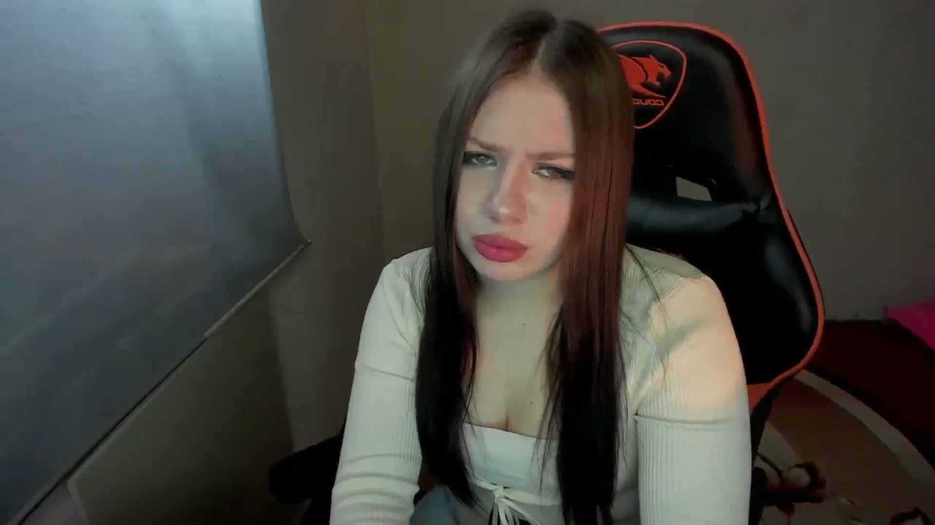 Gallery image thumbnail from FlyingDream's myfreecams stream on, 01/19/2025, 12:48 image 4 of 20