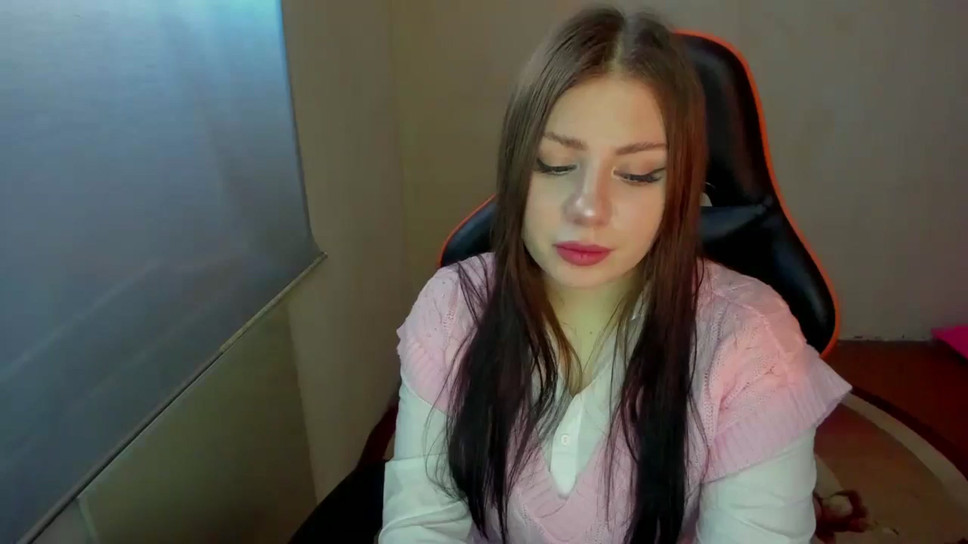 Gallery image thumbnail from FlyingDream's myfreecams stream on, 01/20/2025, 12:00 image 10 of 20