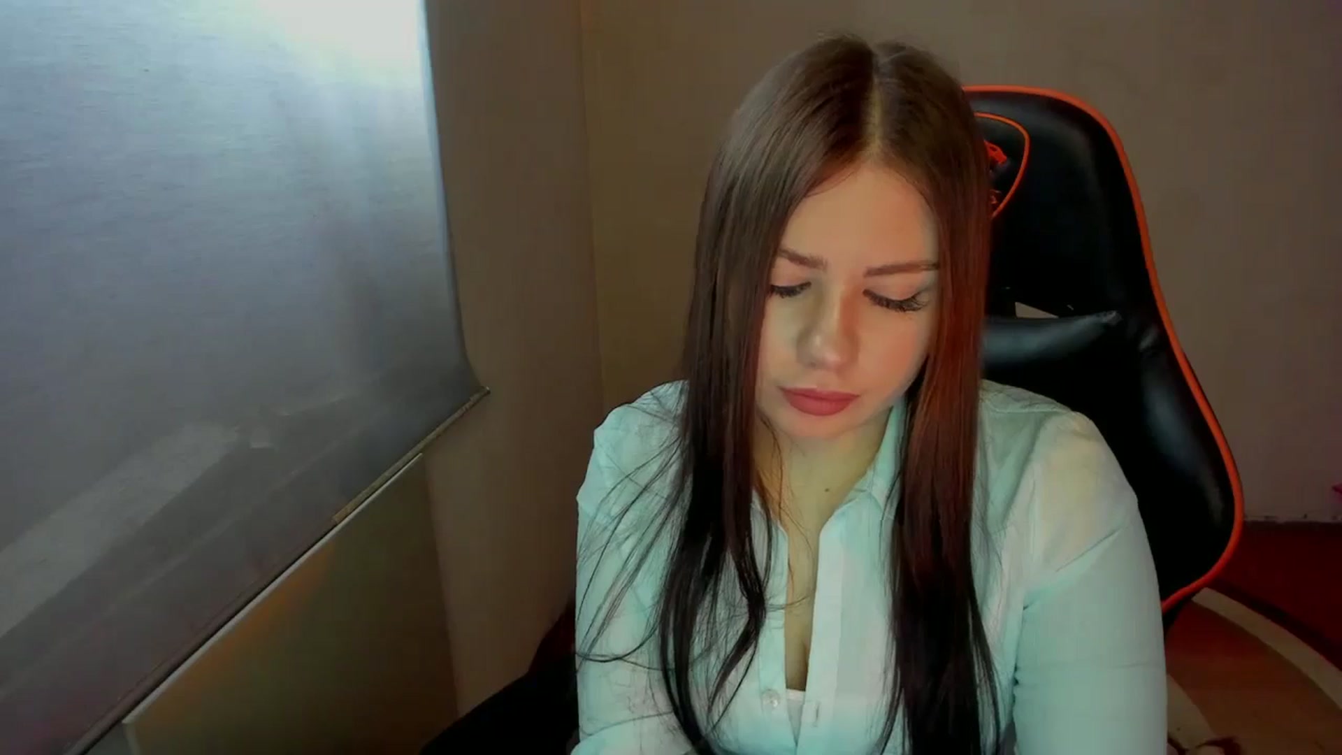 Gallery image thumbnail from FlyingDream's myfreecams stream on, 01/27/2025, 09:14 image 14 of 20