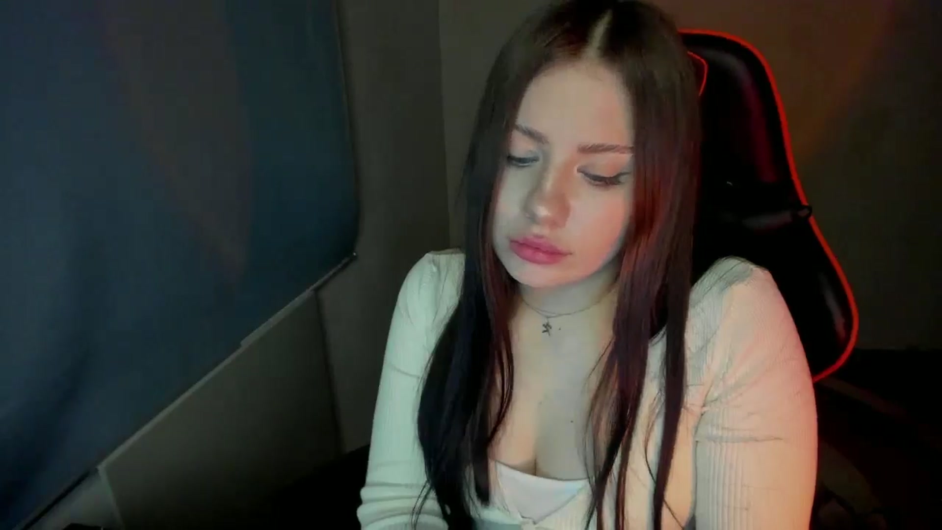 Gallery image thumbnail from FlyingDream's myfreecams stream on, 01/29/2025, 17:15 image 5 of 20