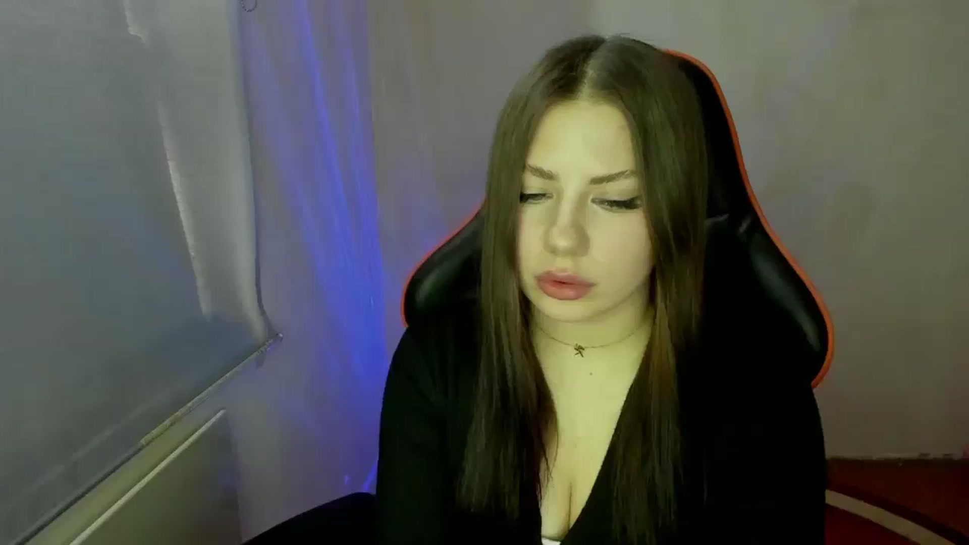 Gallery image thumbnail from FlyingDream's myfreecams stream on, 02/25/2025, 13:17 image 6 of 20
