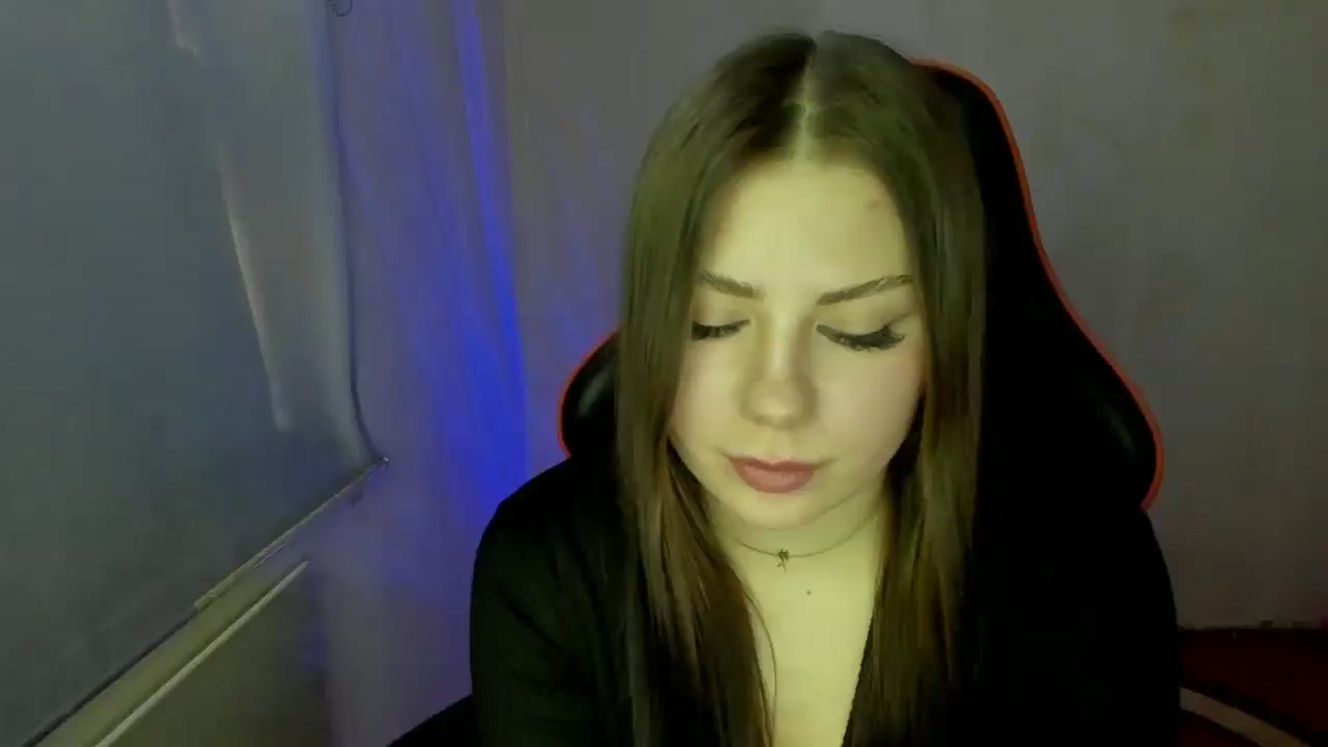 Gallery image thumbnail from FlyingDream's myfreecams stream on, 02/25/2025, 13:17 image 18 of 20