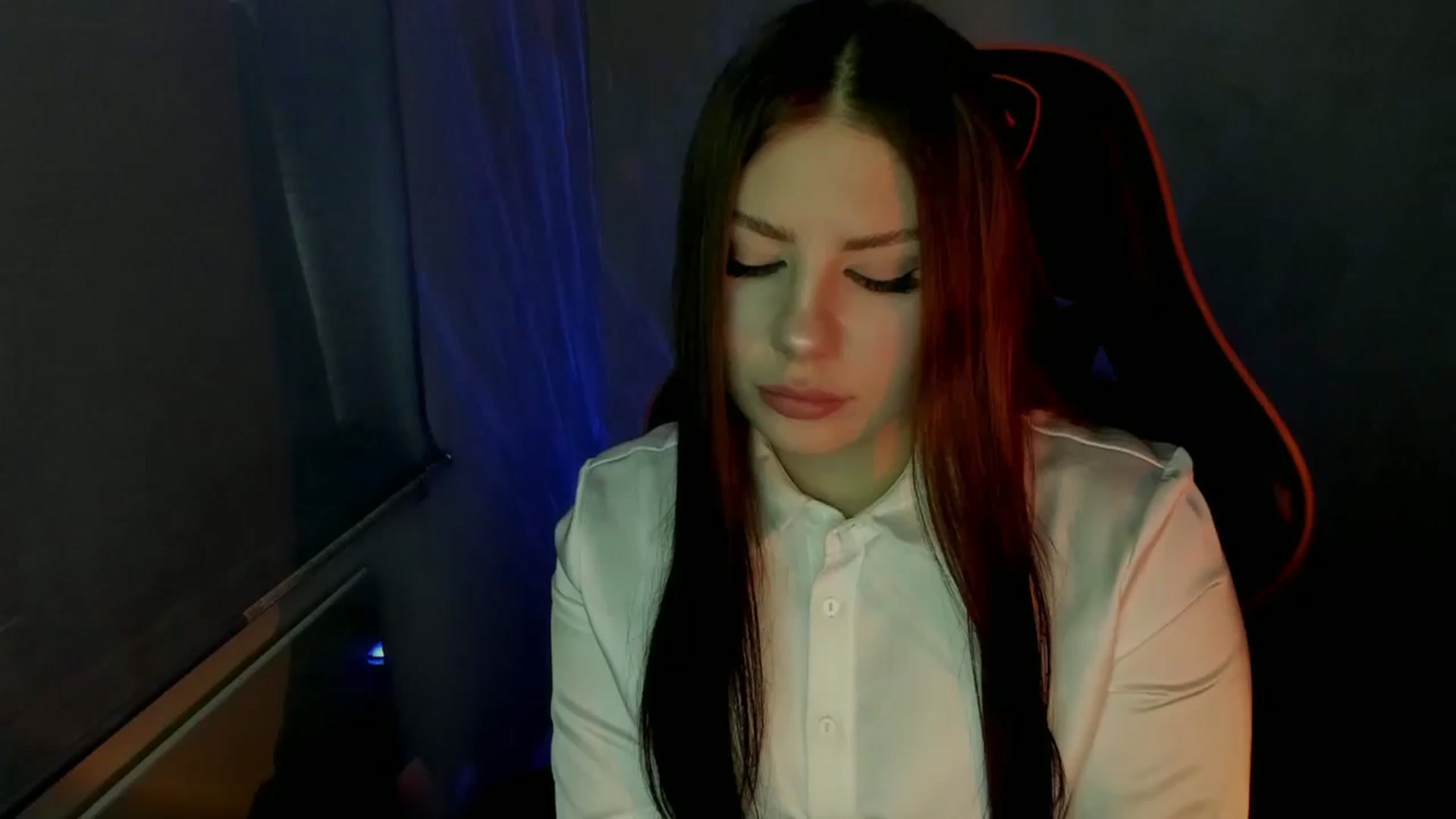 Gallery image thumbnail from FlyingDream's myfreecams stream on, 02/27/2025, 13:42 image 13 of 20