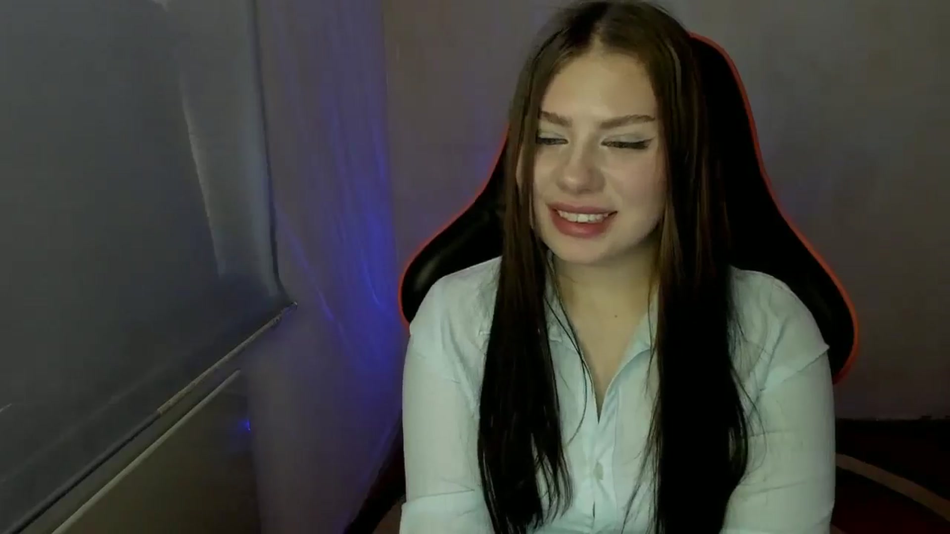 Gallery image thumbnail from FlyingDream's myfreecams stream on, 02/28/2025, 10:28 image 17 of 20