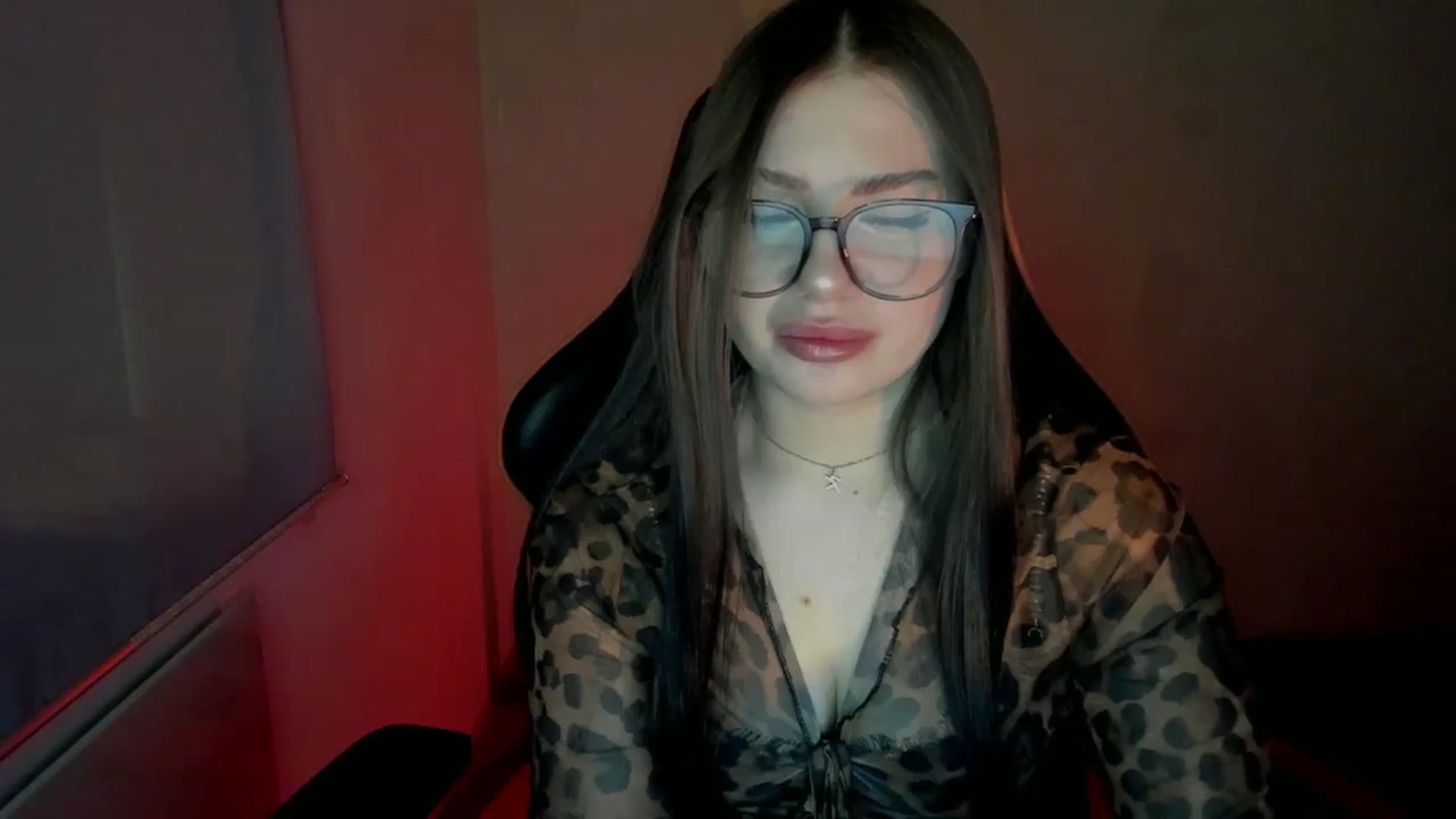Gallery image thumbnail from FlyingDream's myfreecams stream on, 03/24/2025, 12:58 image 10 of 20