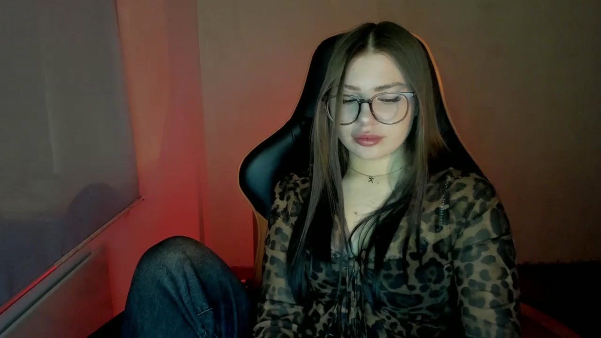 Gallery image thumbnail from FlyingDream's myfreecams stream on, 03/24/2025, 12:58 image 9 of 20
