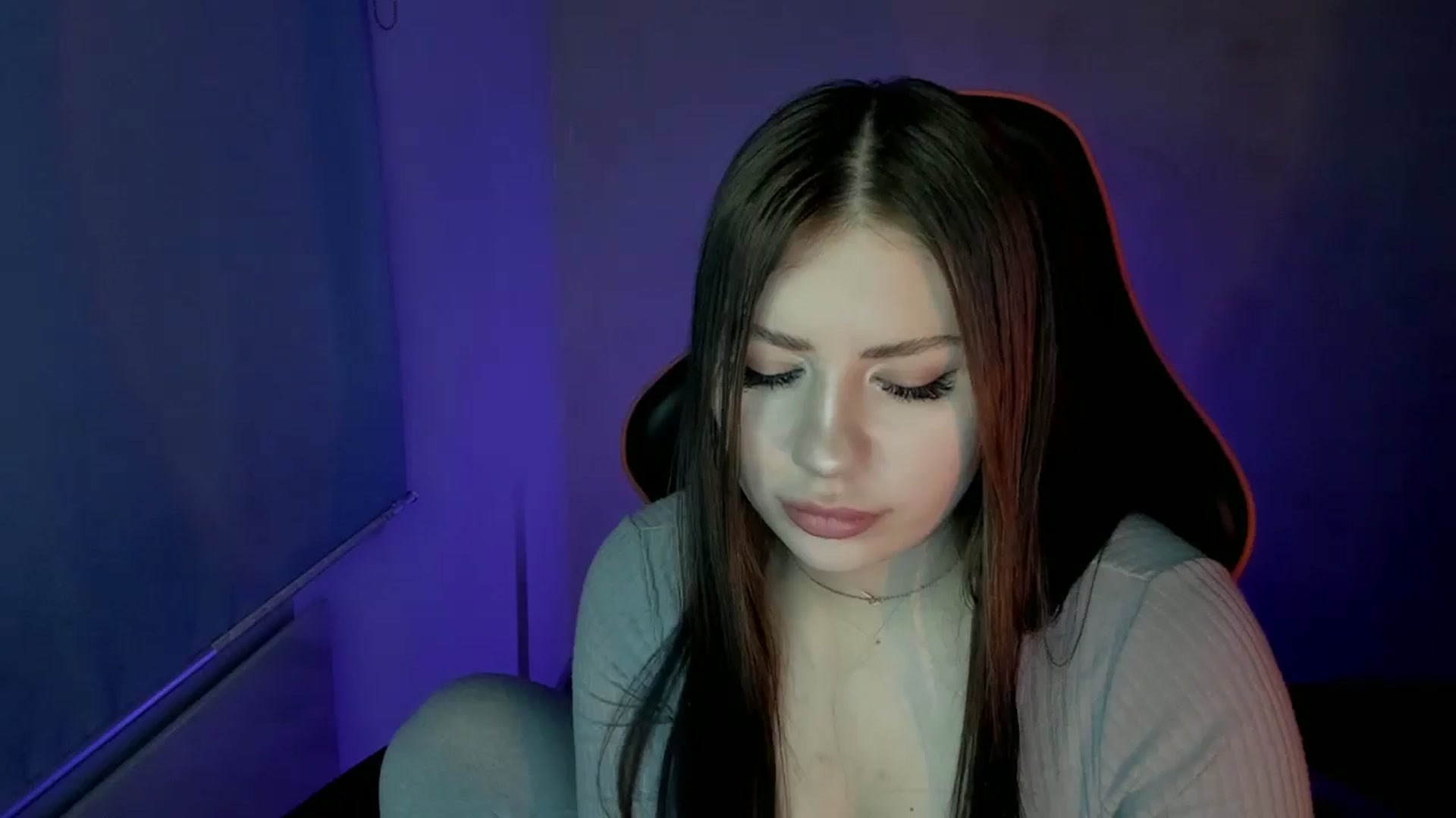 Gallery image thumbnail from FlyingDream's myfreecams stream on, 03/31/2025, 12:31 image 19 of 20