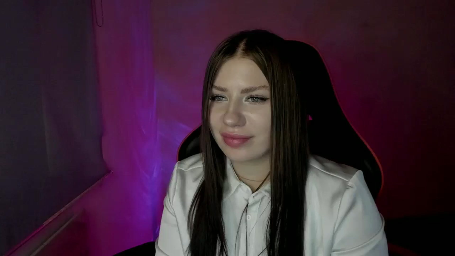 Gallery image thumbnail from FlyingDream's myfreecams stream on, 04/05/2025, 12:27 image 13 of 20