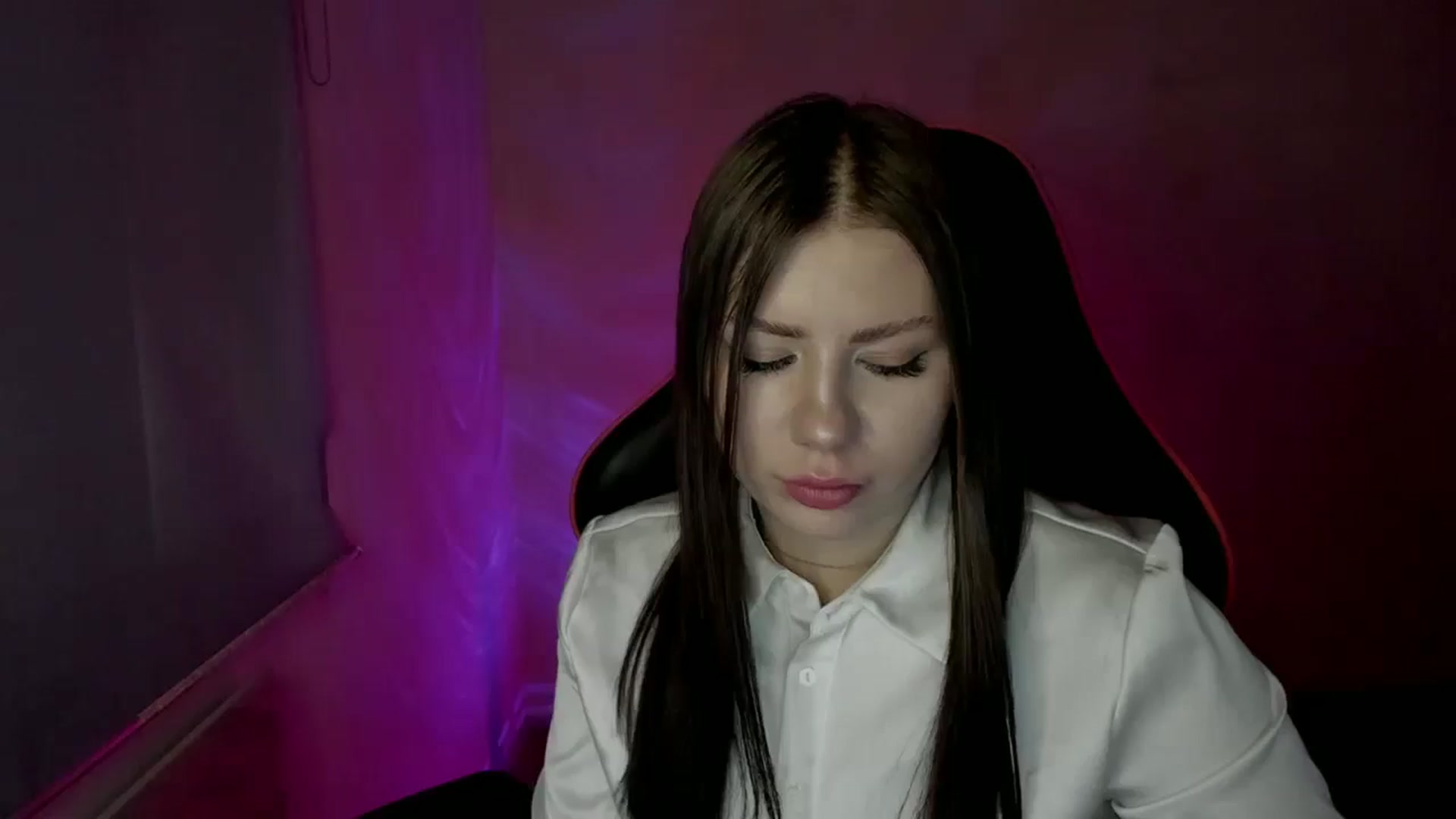 Gallery image thumbnail from FlyingDream's myfreecams stream on, 04/05/2025, 12:27 image 6 of 20