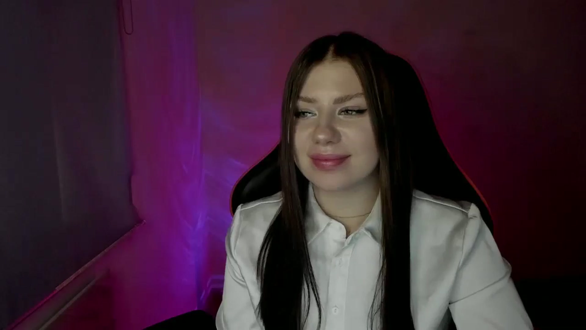 Gallery image thumbnail from FlyingDream's myfreecams stream on, 04/05/2025, 12:27 image 5 of 20