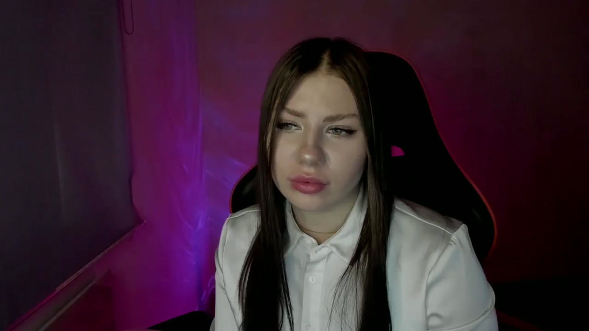 Gallery image thumbnail from FlyingDream's myfreecams stream on, 04/05/2025, 12:27 image 3 of 20