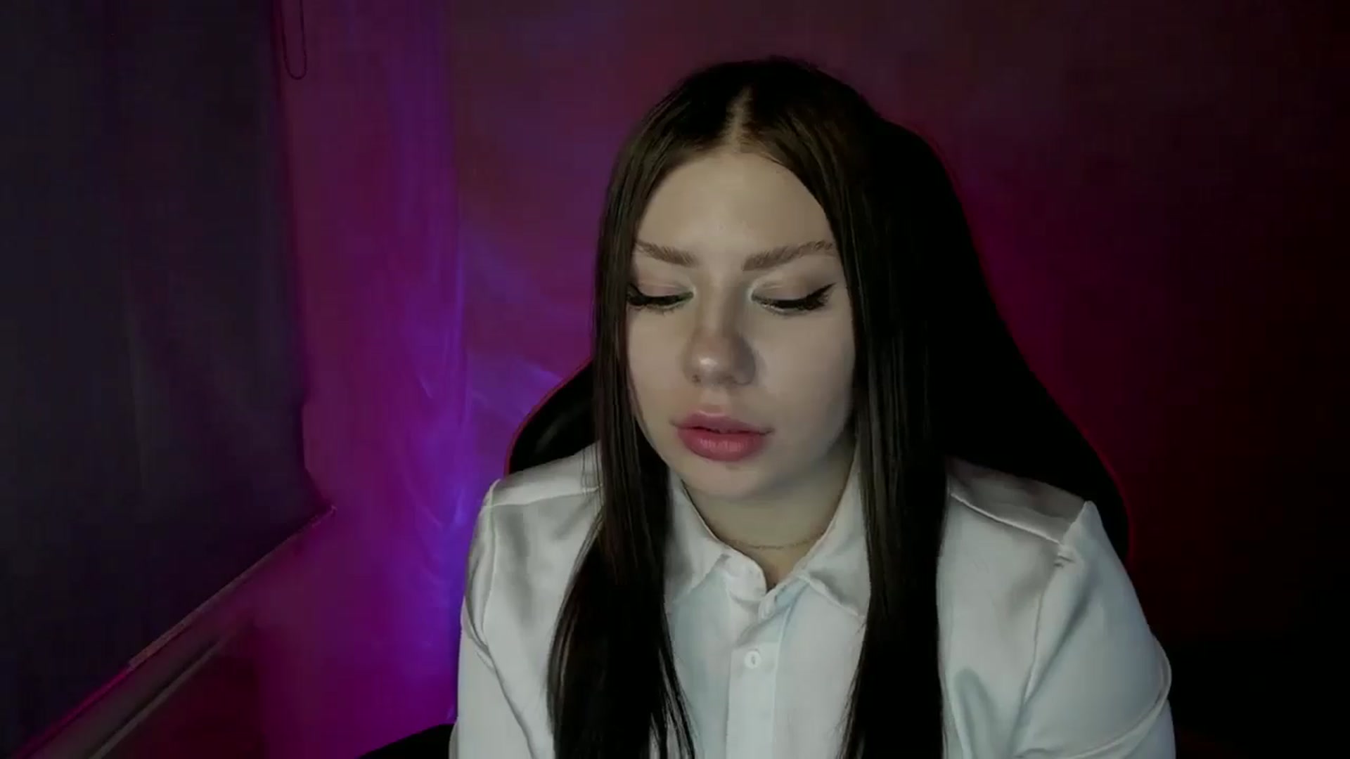 Gallery image thumbnail from FlyingDream's myfreecams stream on, 04/05/2025, 12:27 image 16 of 20