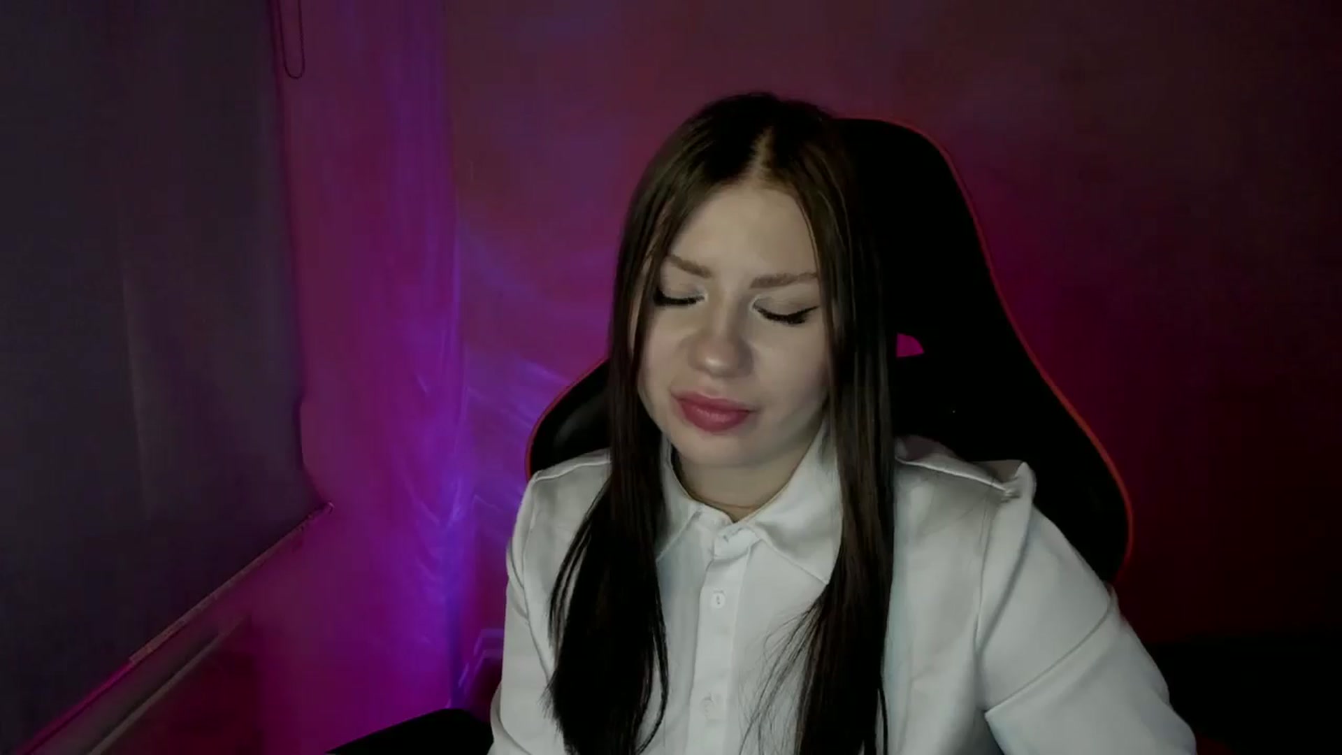 Gallery image thumbnail from FlyingDream's myfreecams stream on, 04/05/2025, 12:27 image 4 of 20