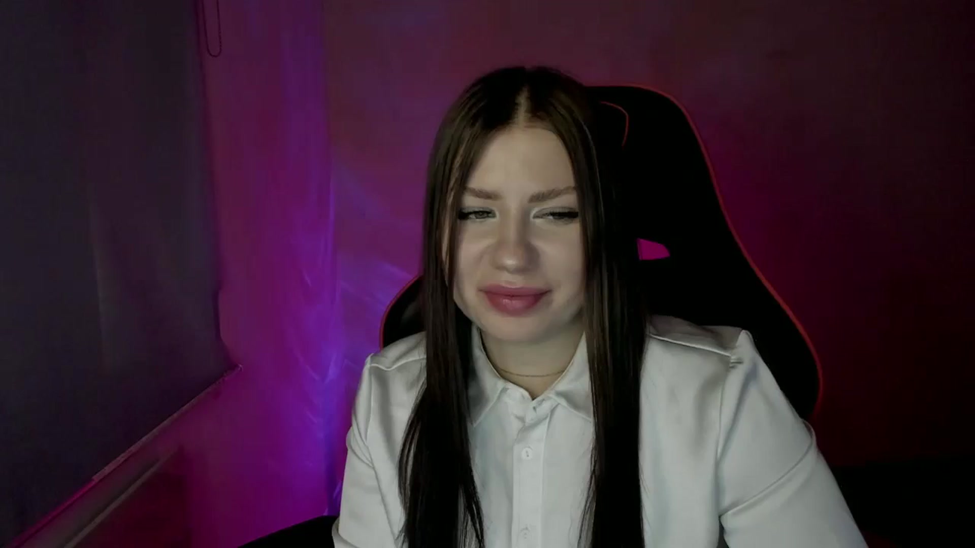 Gallery image thumbnail from FlyingDream's myfreecams stream on, 04/05/2025, 12:27 image 10 of 20