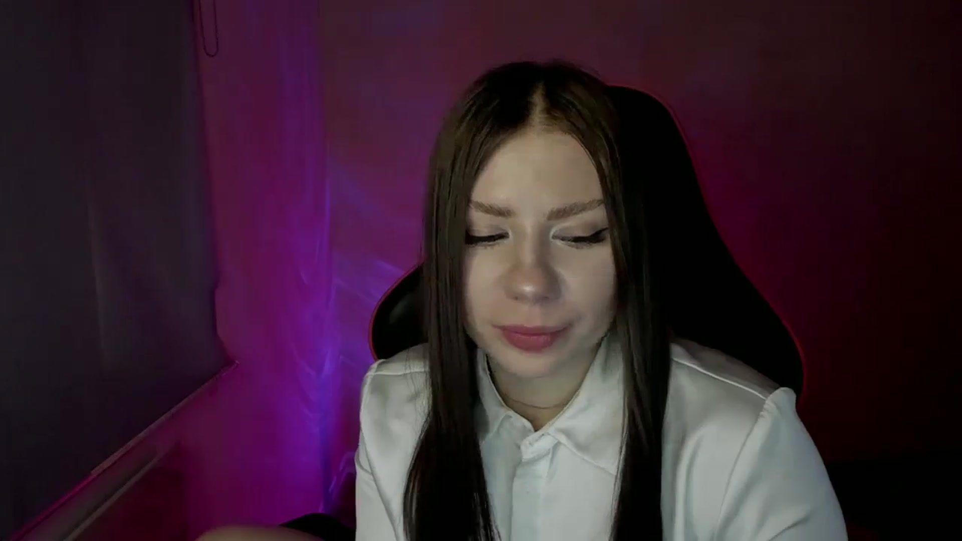 Gallery image thumbnail from FlyingDream's myfreecams stream on, 04/05/2025, 12:27 image 20 of 20