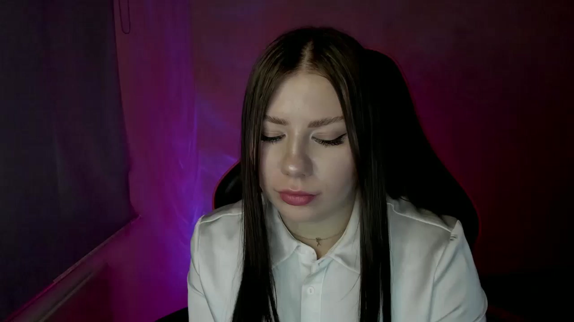 Gallery image thumbnail from FlyingDream's myfreecams stream on, 04/05/2025, 14:21 image 7 of 20