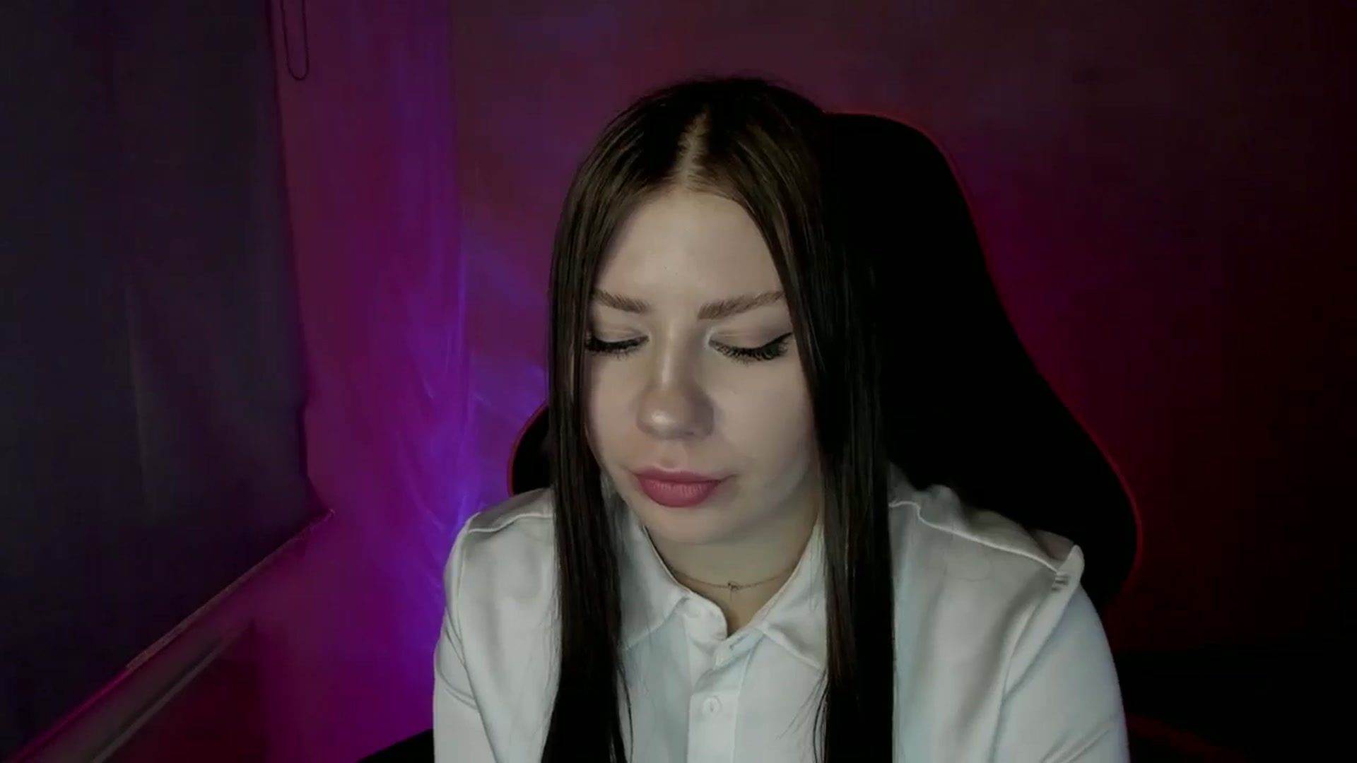 Gallery image thumbnail from FlyingDream's myfreecams stream on, 04/05/2025, 14:21 image 4 of 20