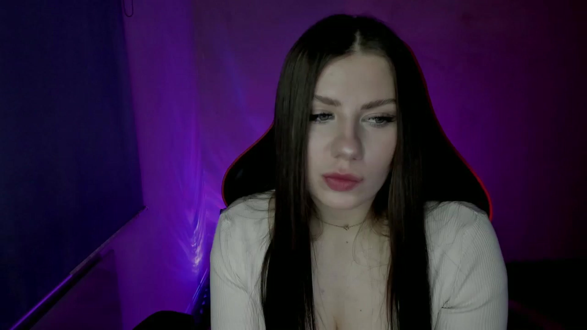 Gallery image thumbnail from FlyingDream's myfreecams stream on, 04/06/2025, 11:18 image 1 of 20