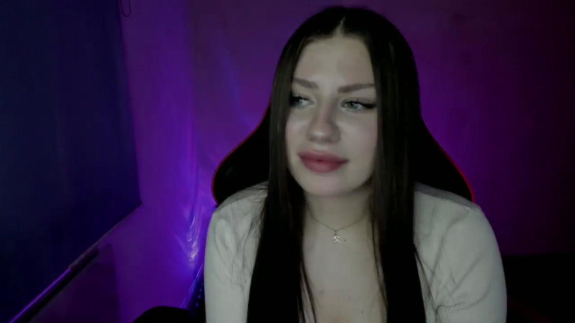 Gallery image thumbnail from FlyingDream's myfreecams stream on, 04/06/2025, 11:18 image 15 of 20