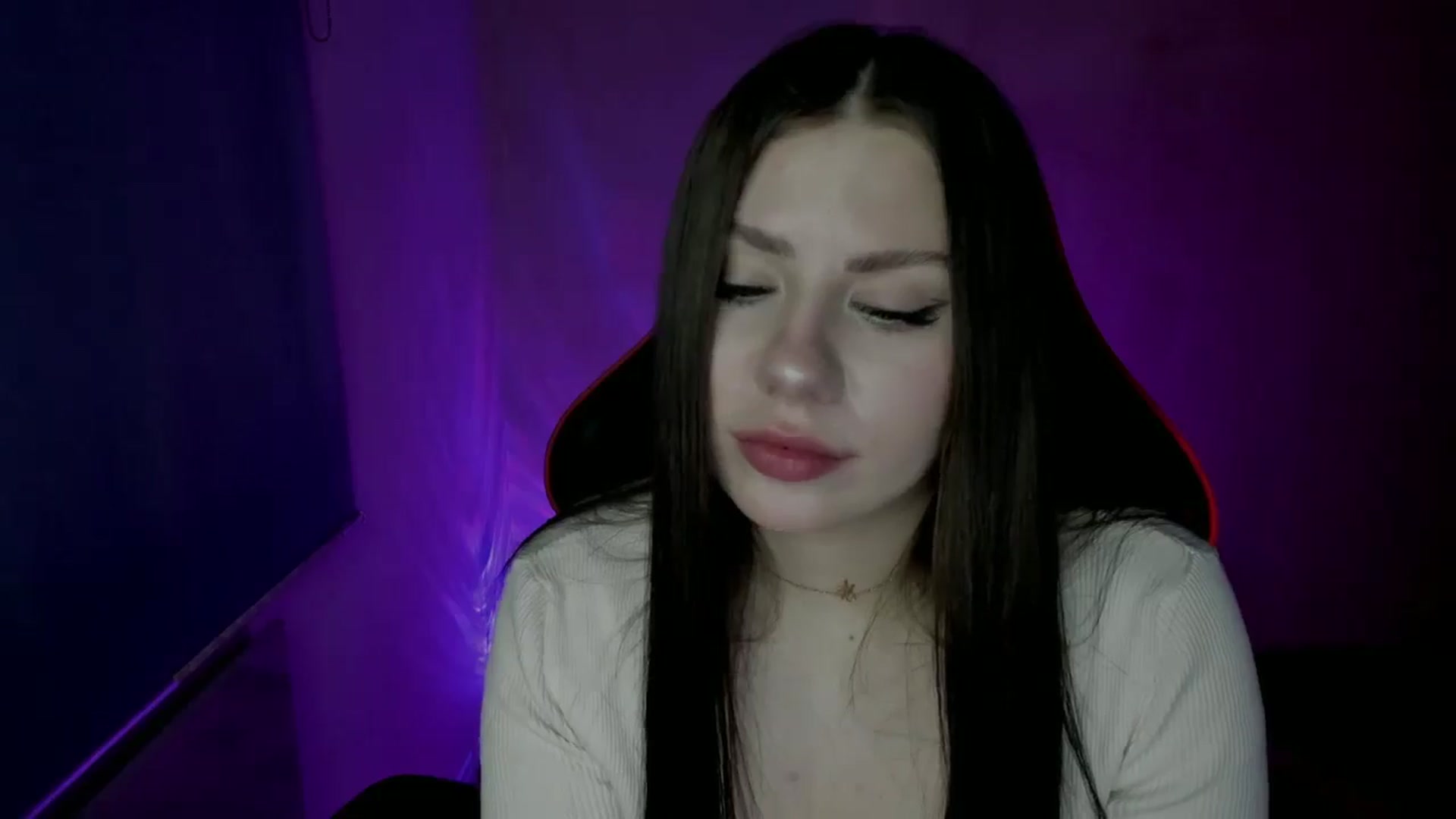 Gallery image thumbnail from FlyingDream's myfreecams stream on, 04/06/2025, 11:18 image 2 of 20