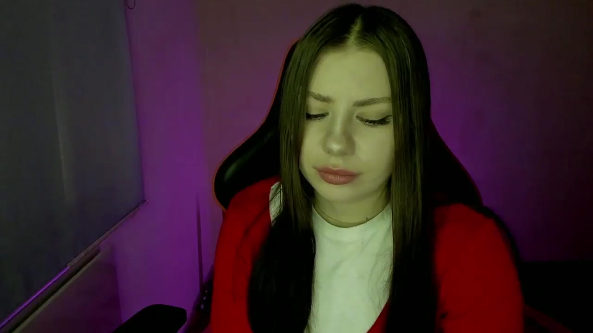 Gallery image thumbnail from FlyingDream's myfreecams stream on, 04/07/2025, 10:59 image 8 of 20