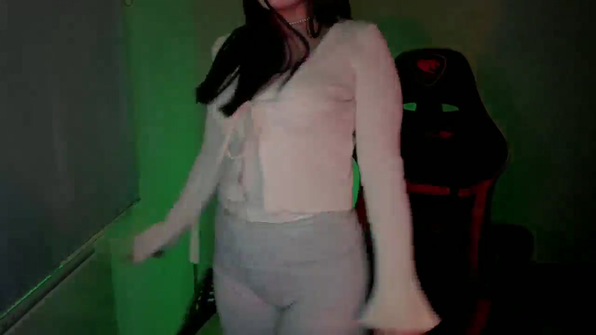 Gallery image thumbnail from FlyingDream's myfreecams stream on, 04/09/2025, 12:16 image 12 of 20