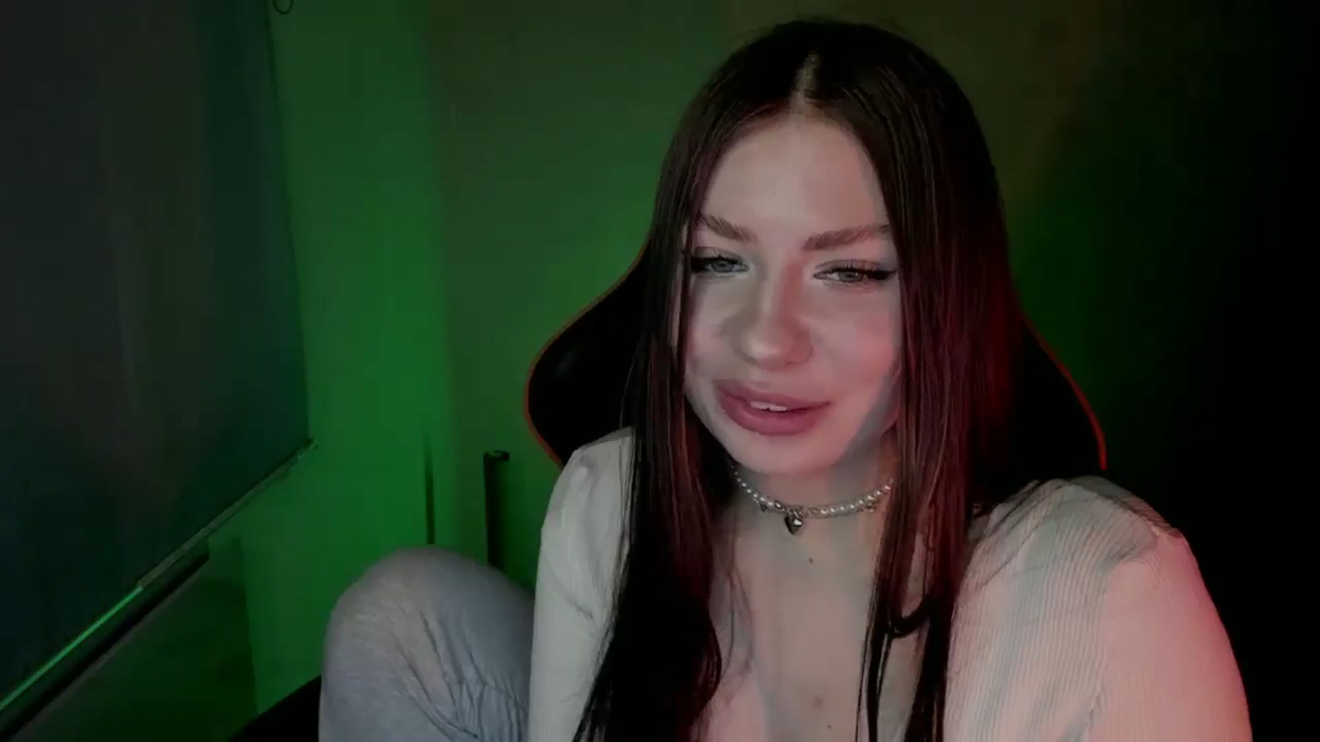Gallery image thumbnail from FlyingDream's myfreecams stream on, 04/09/2025, 12:36 image 19 of 20