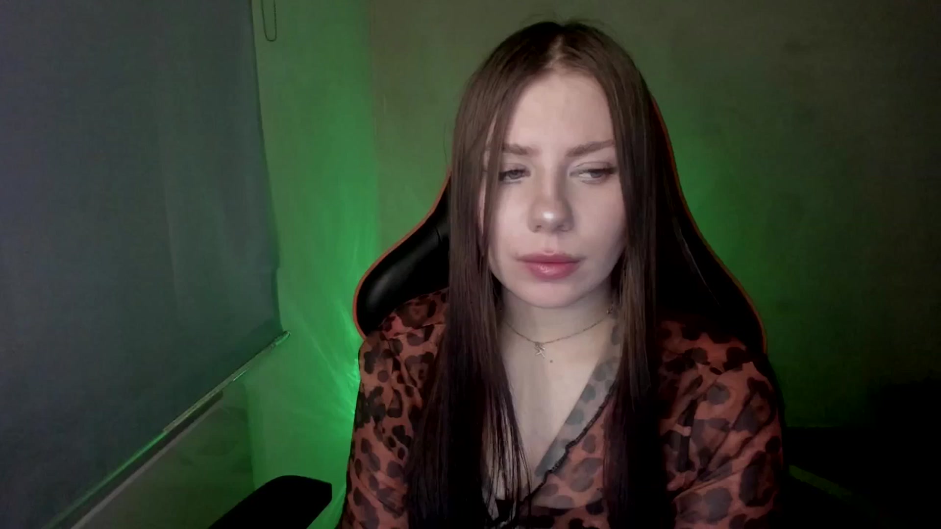 Gallery image thumbnail from FlyingDream's myfreecams stream on, 04/13/2025, 12:11 image 1 of 20