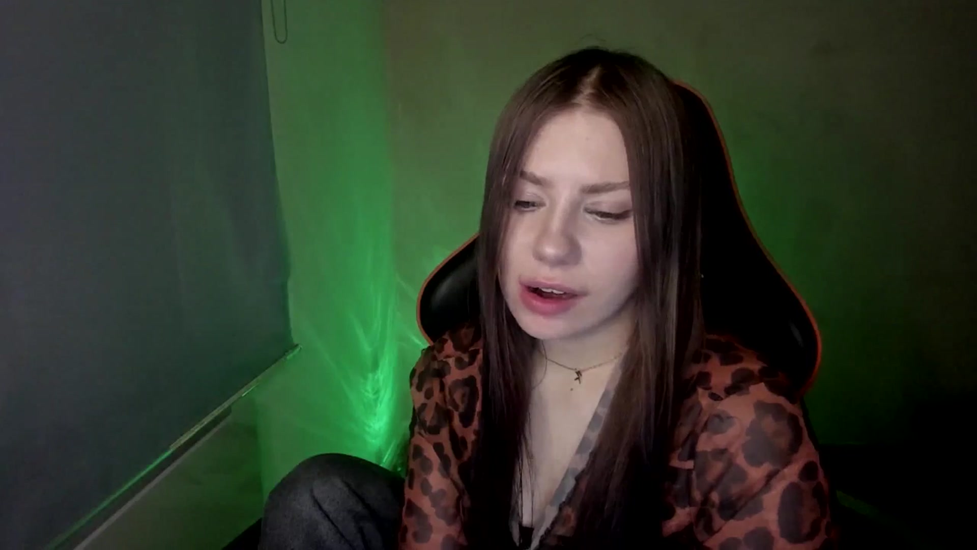 Gallery image thumbnail from FlyingDream's myfreecams stream on, 04/13/2025, 12:11 image 13 of 20