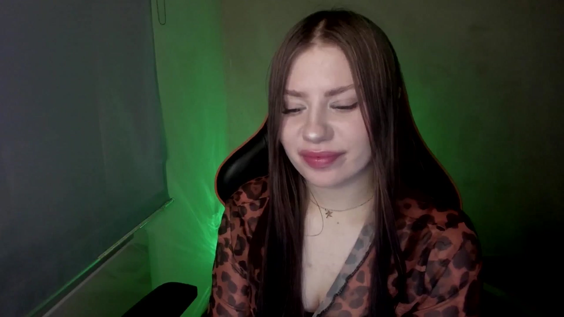 Gallery image thumbnail from FlyingDream's myfreecams stream on, 04/13/2025, 12:11 image 2 of 20