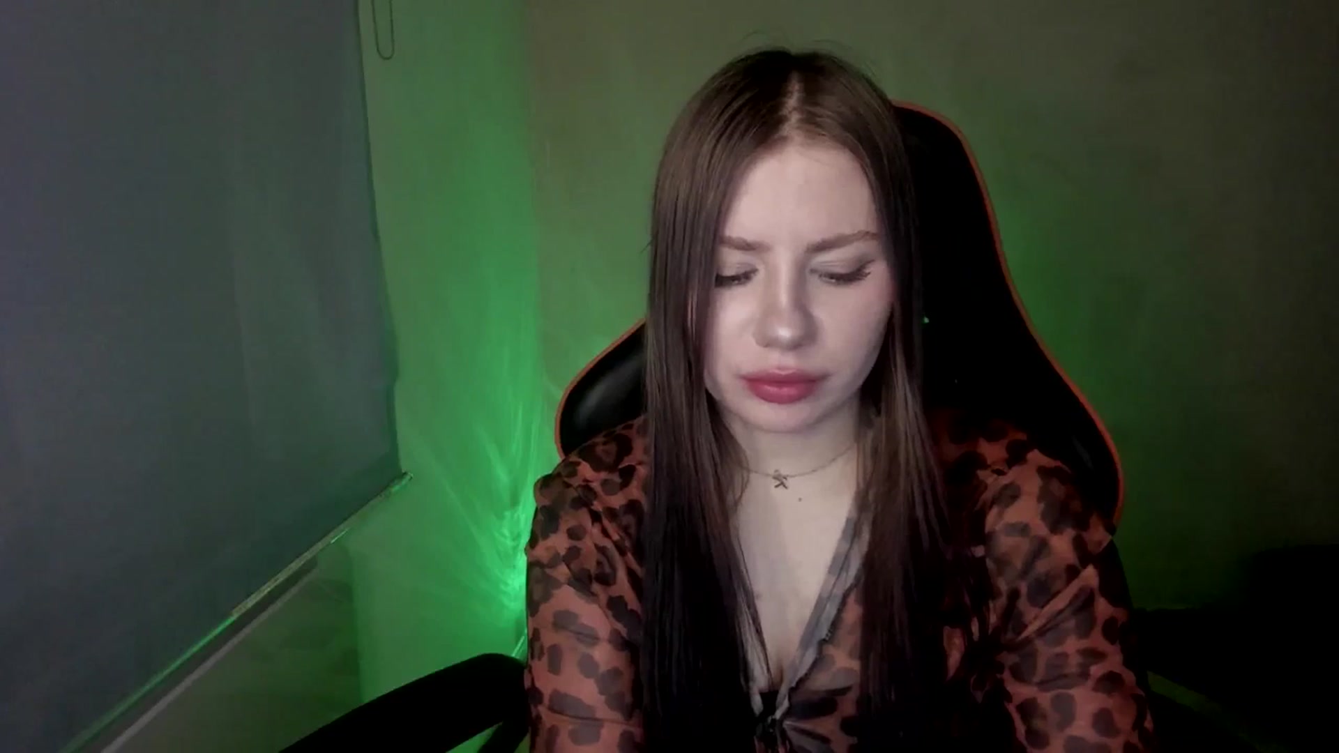 Gallery image thumbnail from FlyingDream's myfreecams stream on, 04/13/2025, 12:11 image 4 of 20