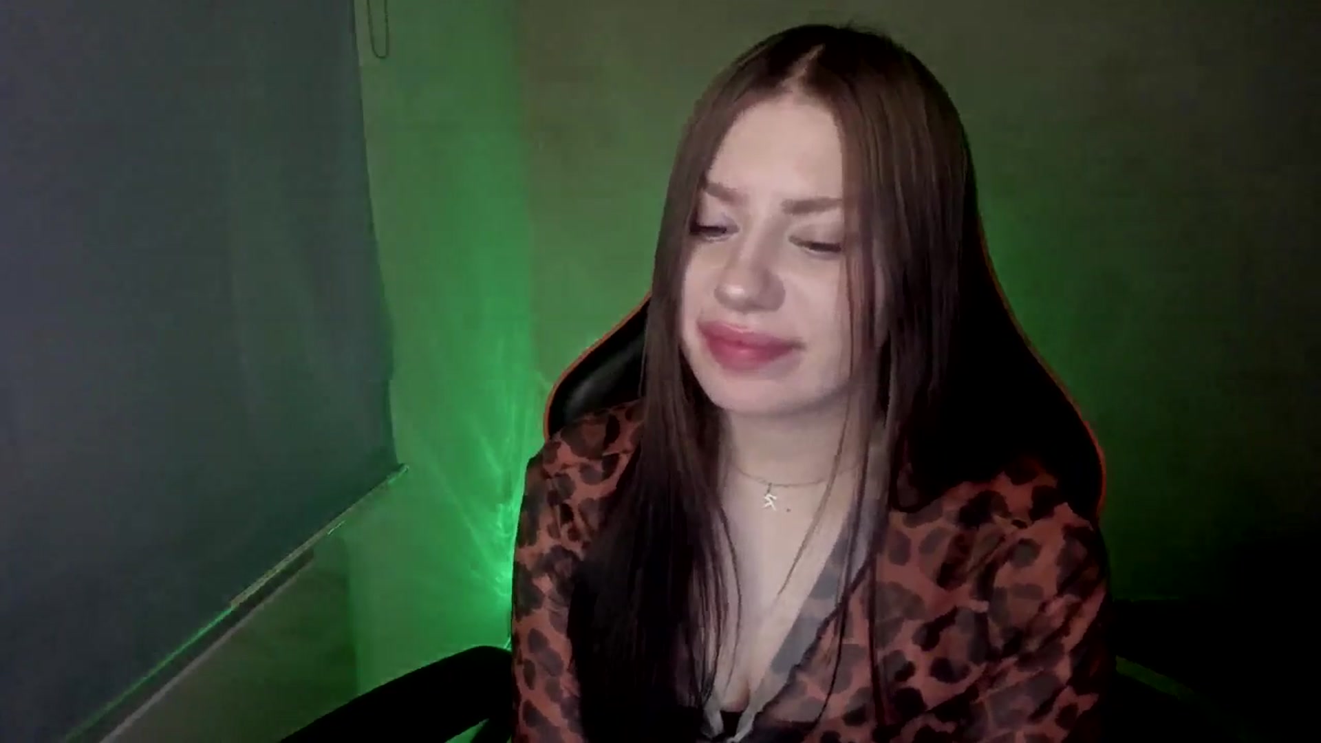 Gallery image thumbnail from FlyingDream's myfreecams stream on, 04/13/2025, 12:11 image 6 of 20