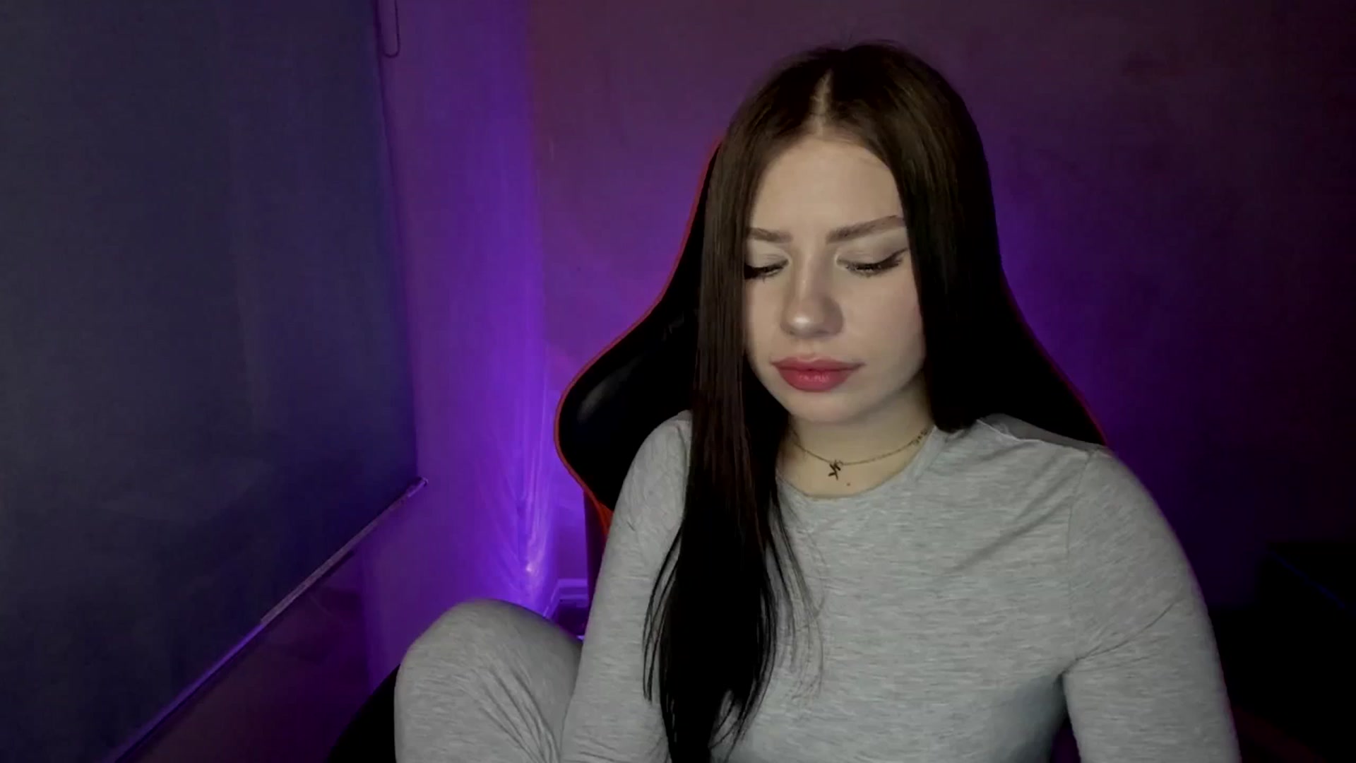 Gallery image thumbnail from FlyingDream's myfreecams stream on, 04/14/2025, 10:30 image 12 of 20