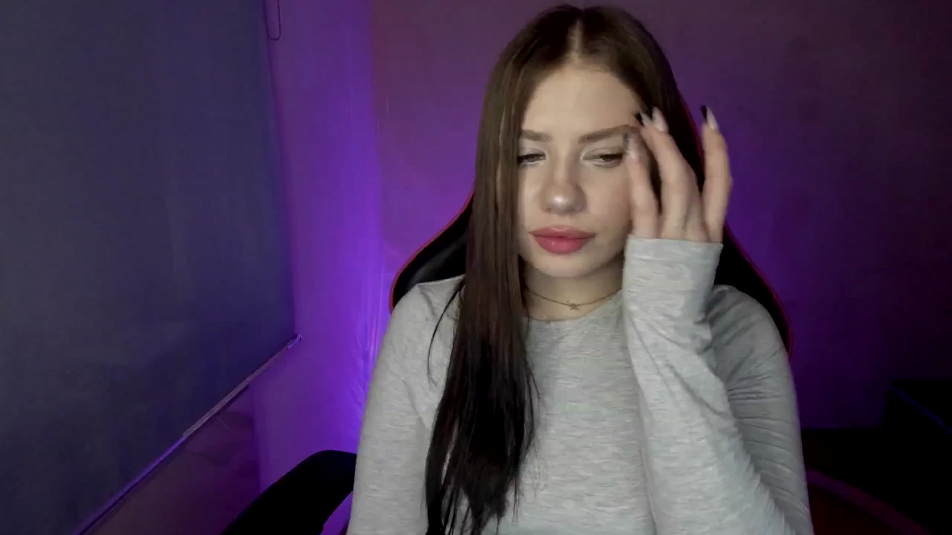Gallery image thumbnail from FlyingDream's myfreecams stream on, 04/14/2025, 10:30 image 15 of 20