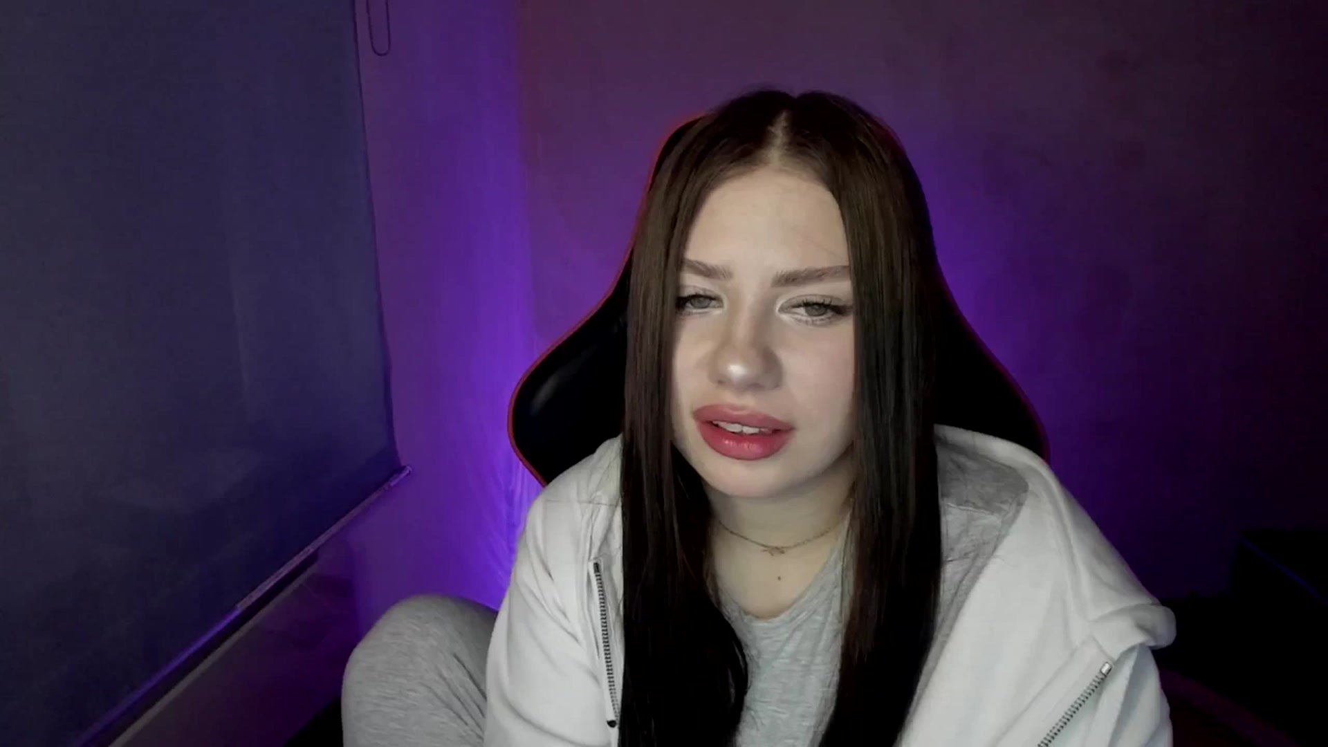 Gallery image thumbnail from FlyingDream's myfreecams stream on, 04/14/2025, 10:30 image 2 of 20