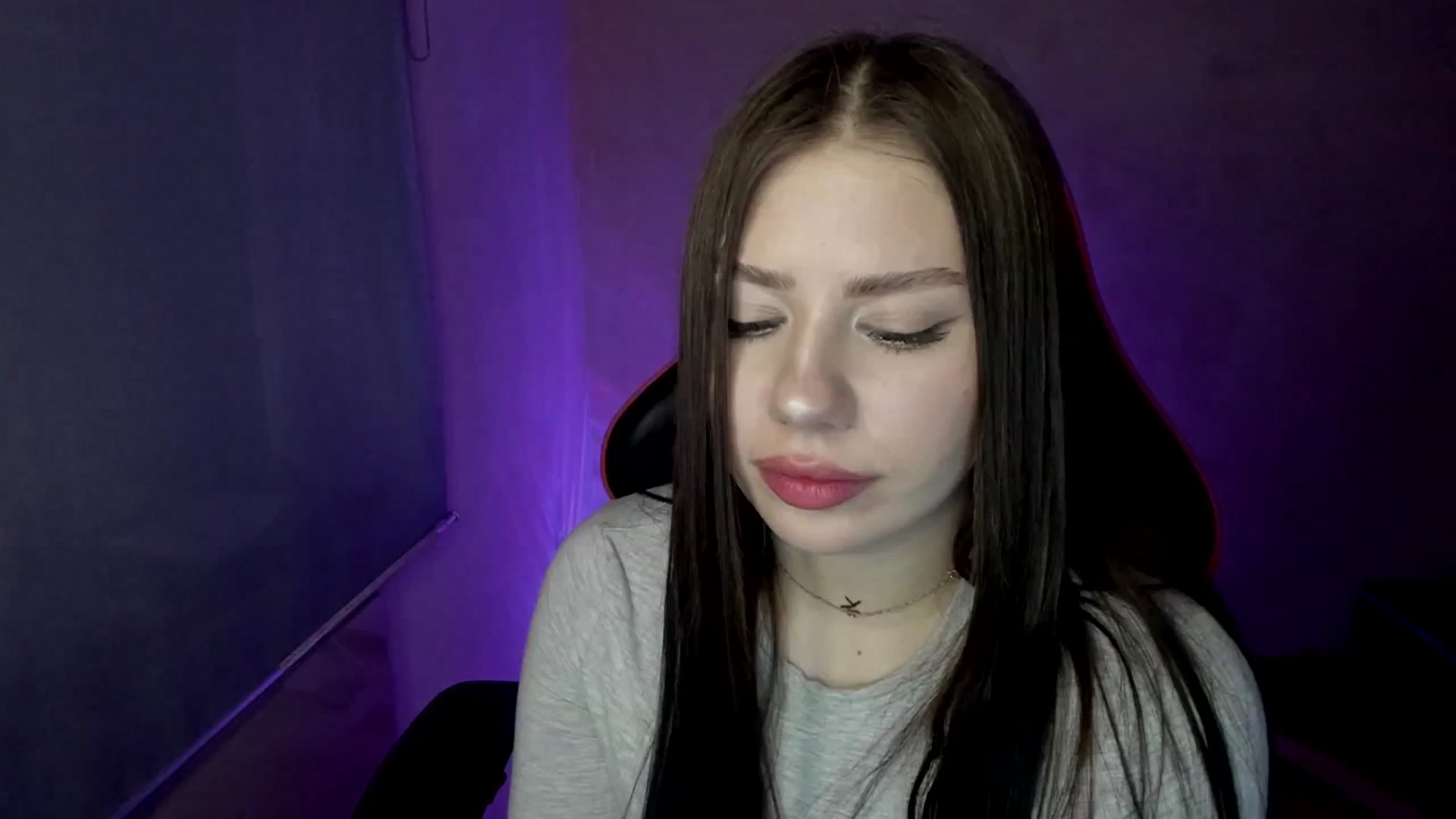 Gallery image thumbnail from FlyingDream's myfreecams stream on, 04/14/2025, 10:30 image 10 of 20