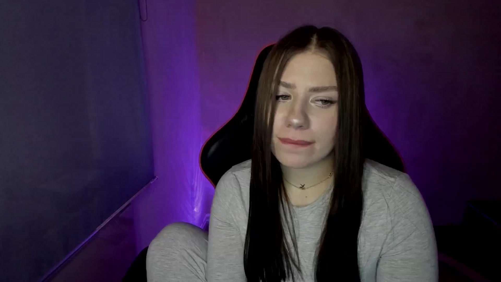 Gallery image thumbnail from FlyingDream's myfreecams stream on, 04/14/2025, 10:30 image 11 of 20