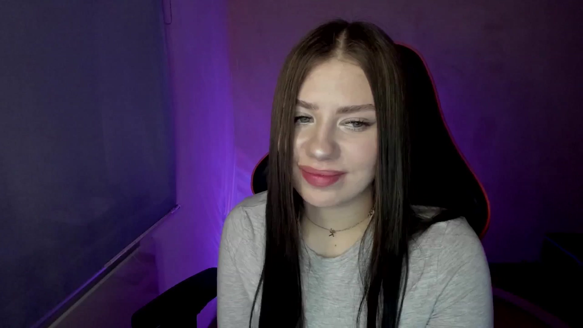 Gallery image thumbnail from FlyingDream's myfreecams stream on, 04/14/2025, 10:30 image 18 of 20