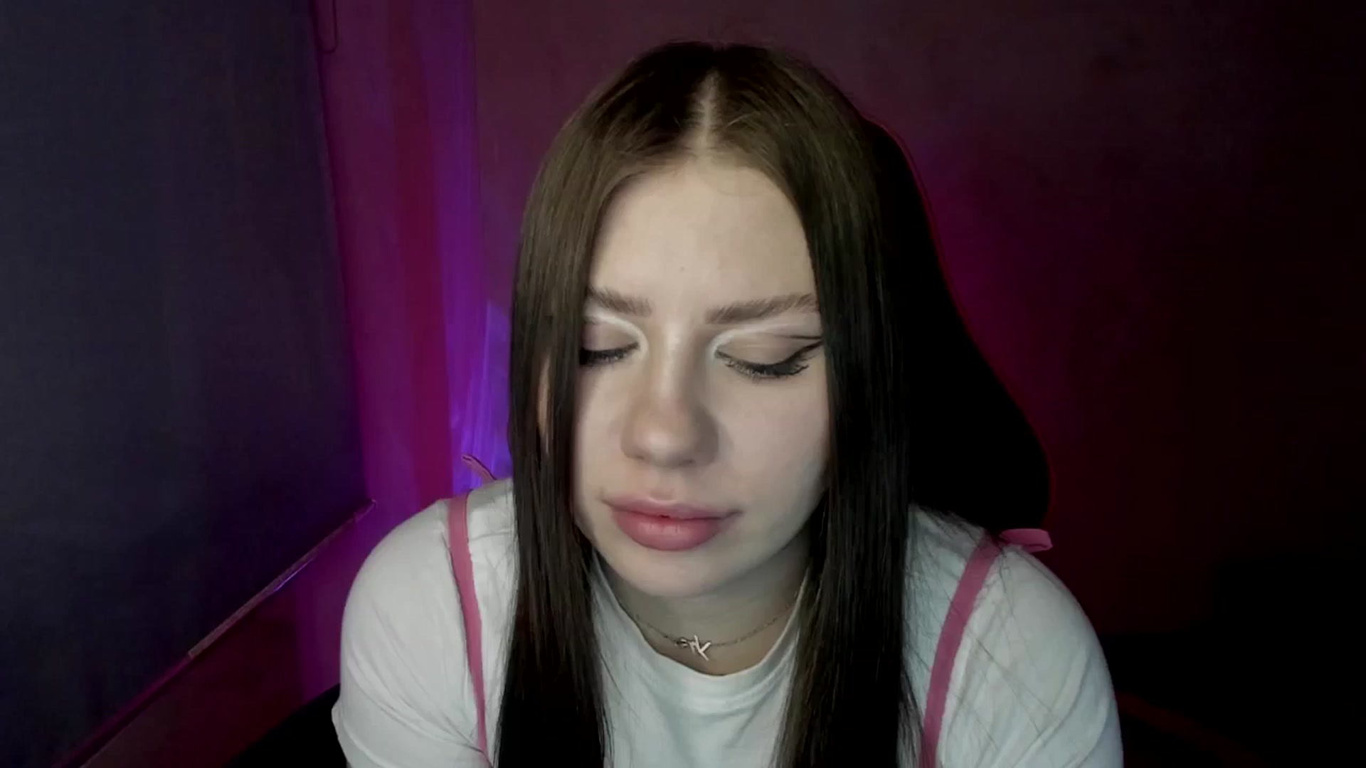 Gallery image thumbnail from FlyingDream's myfreecams stream on, 04/17/2025, 12:27 image 12 of 20