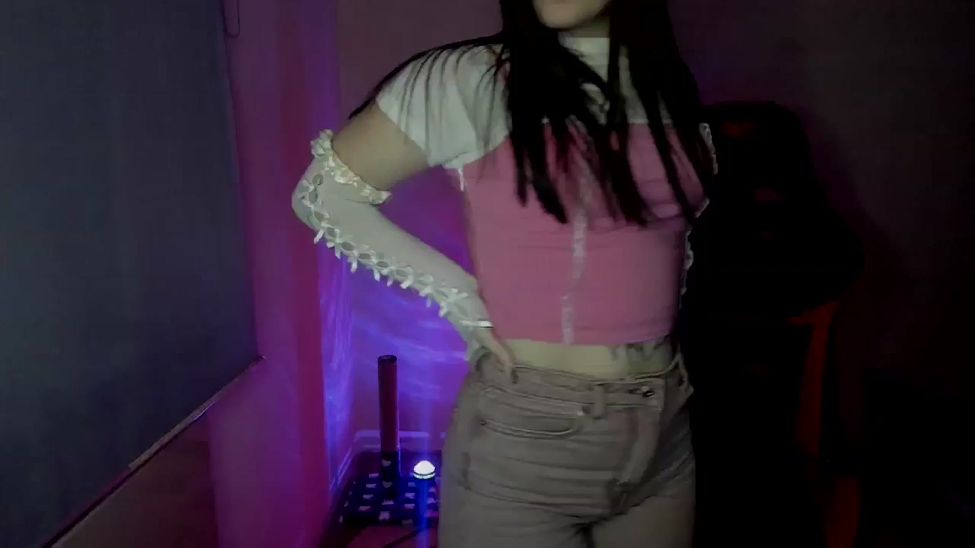 Gallery image thumbnail from FlyingDream's myfreecams stream on, 04/17/2025, 13:06 image 17 of 20
