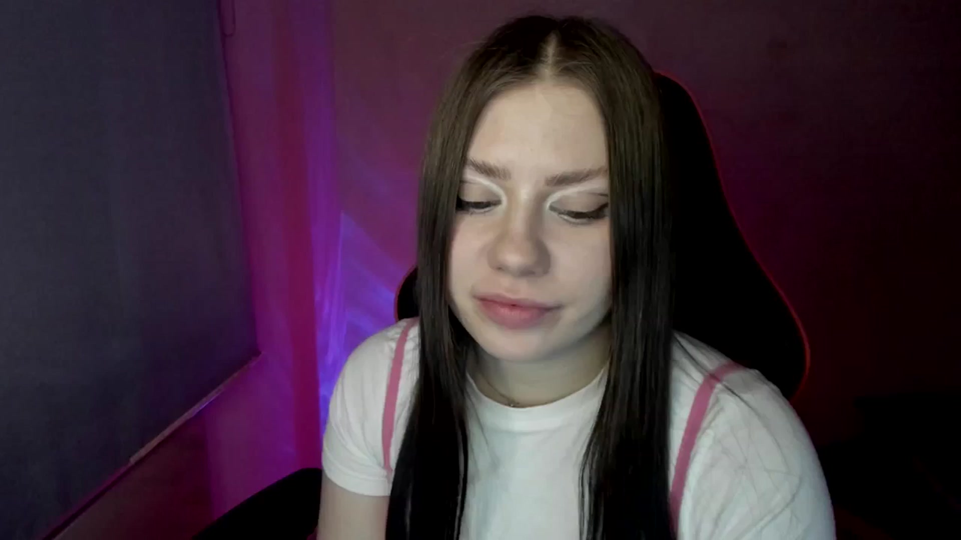 Gallery image thumbnail from FlyingDream's myfreecams stream on, 04/17/2025, 13:06 image 20 of 20