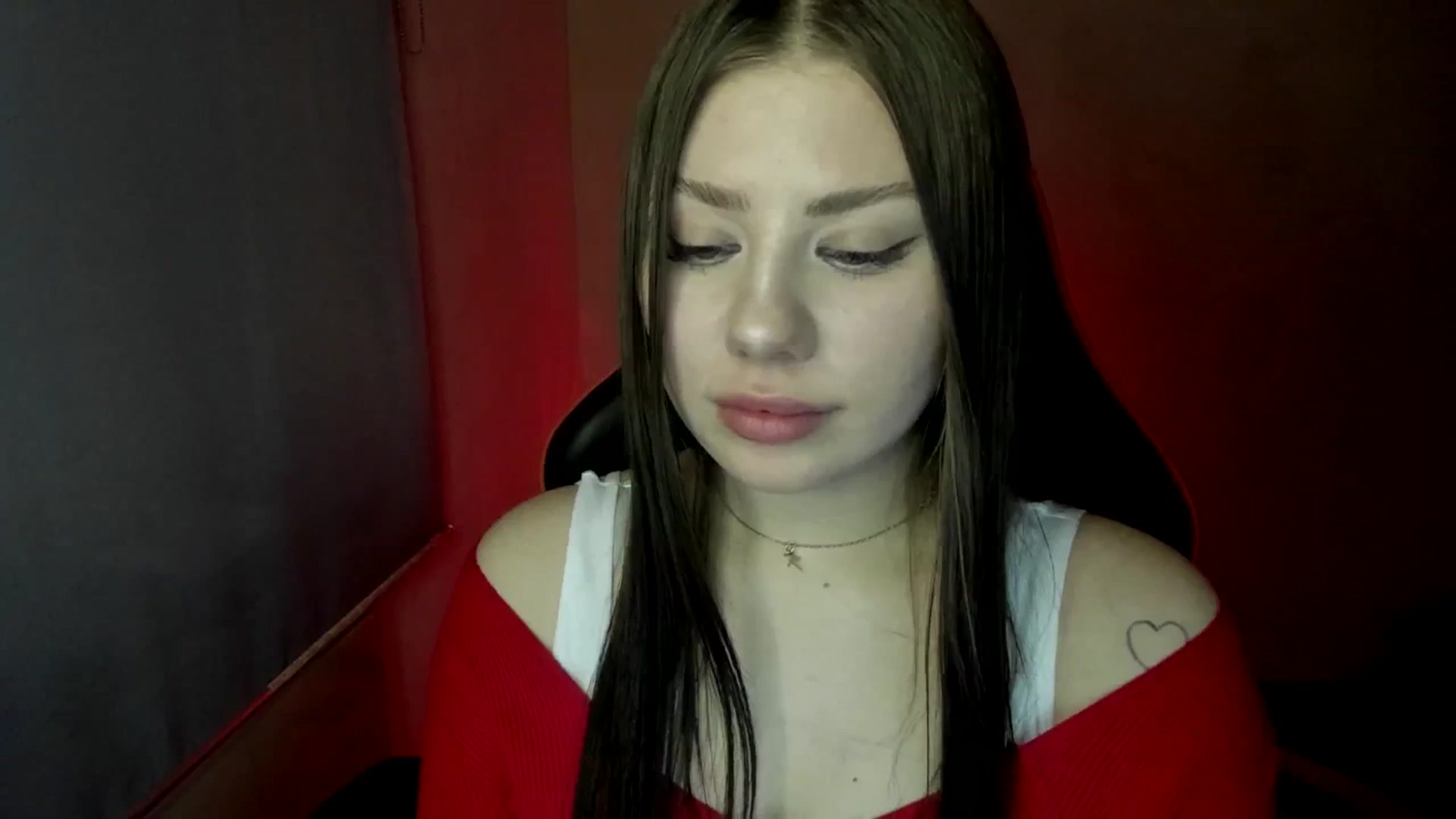 Gallery image thumbnail from FlyingDream's myfreecams stream on, 04/18/2025, 11:22 image 19 of 20
