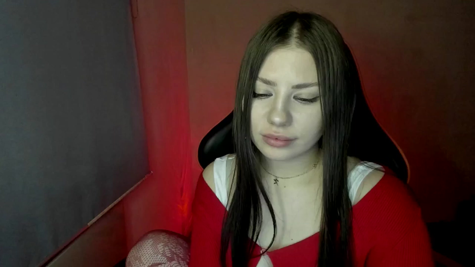 Gallery image thumbnail from FlyingDream's myfreecams stream on, 04/18/2025, 13:40 image 16 of 20