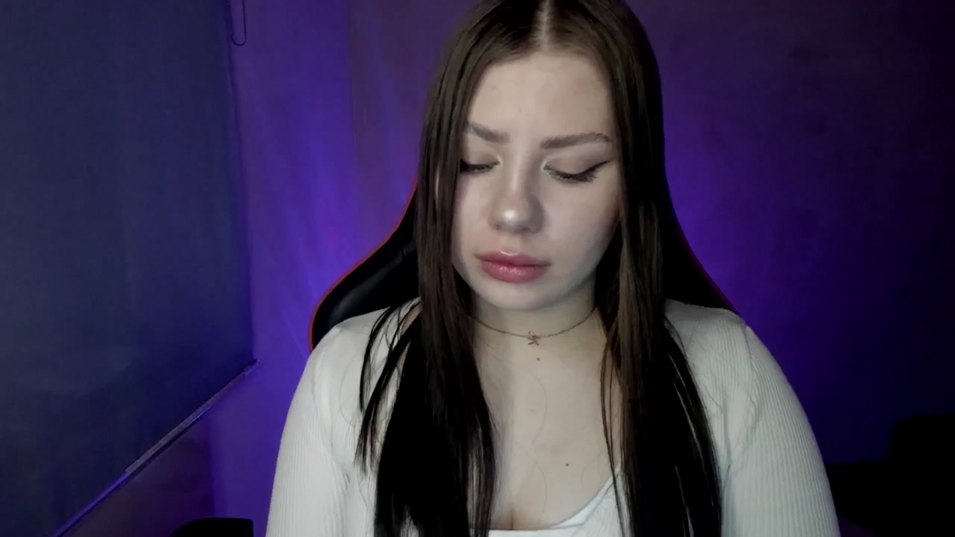 Gallery image thumbnail from FlyingDream's myfreecams stream on, 04/21/2025, 09:34 image 2 of 20