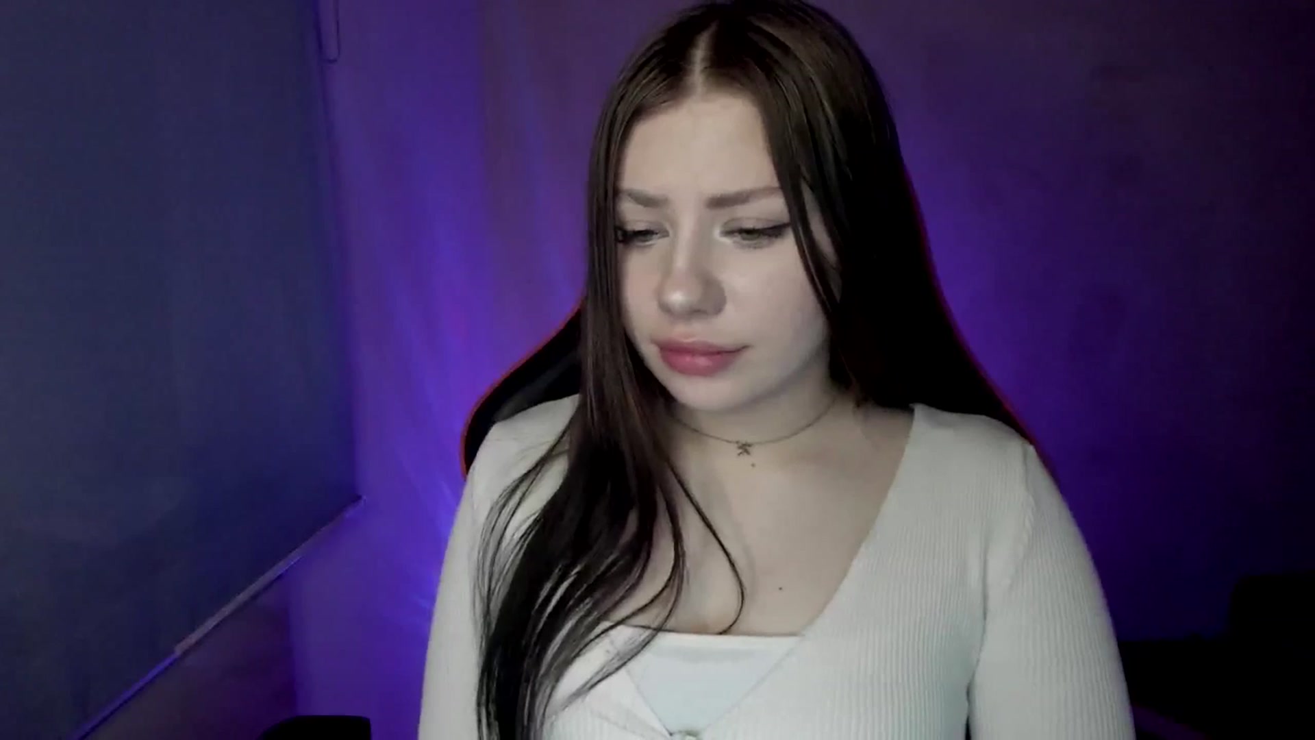 Gallery image thumbnail from FlyingDream's myfreecams stream on, 04/21/2025, 09:34 image 19 of 20