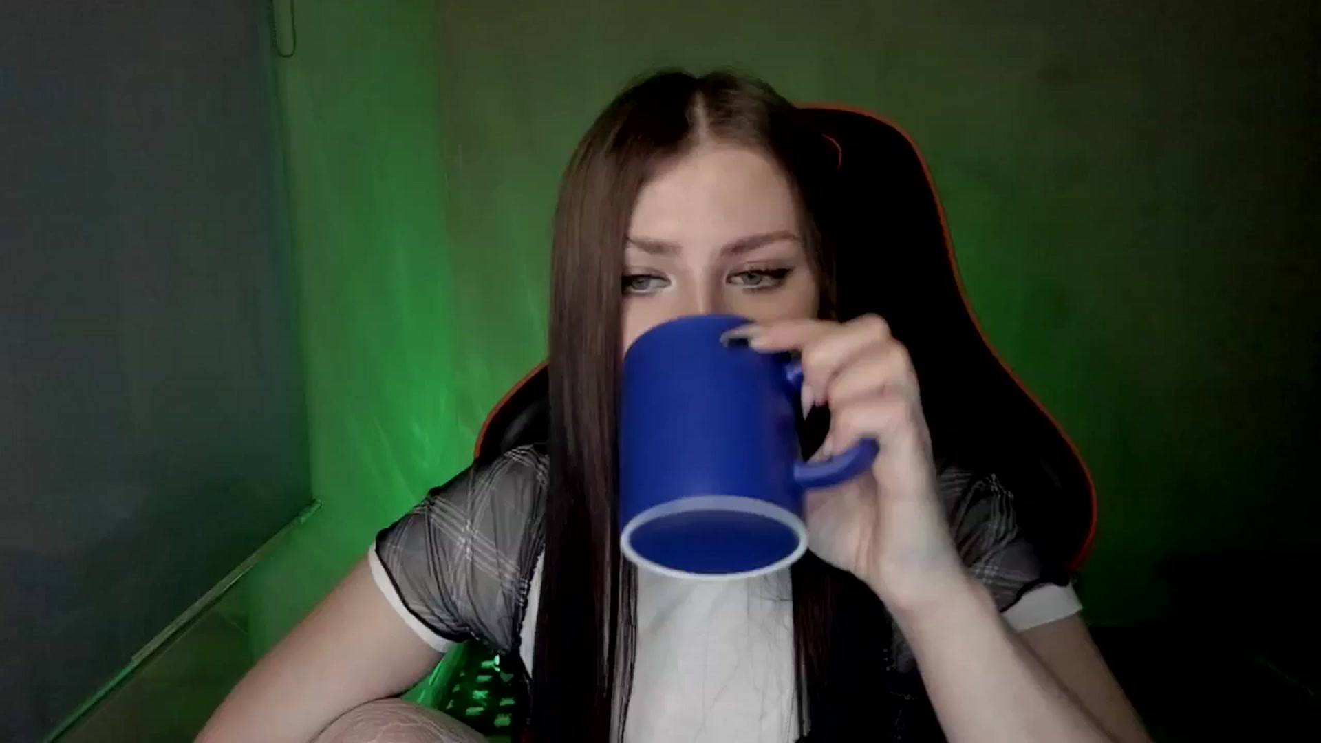 Gallery image thumbnail from FlyingDream's myfreecams stream on, 04/22/2025, 10:27 image 2 of 20