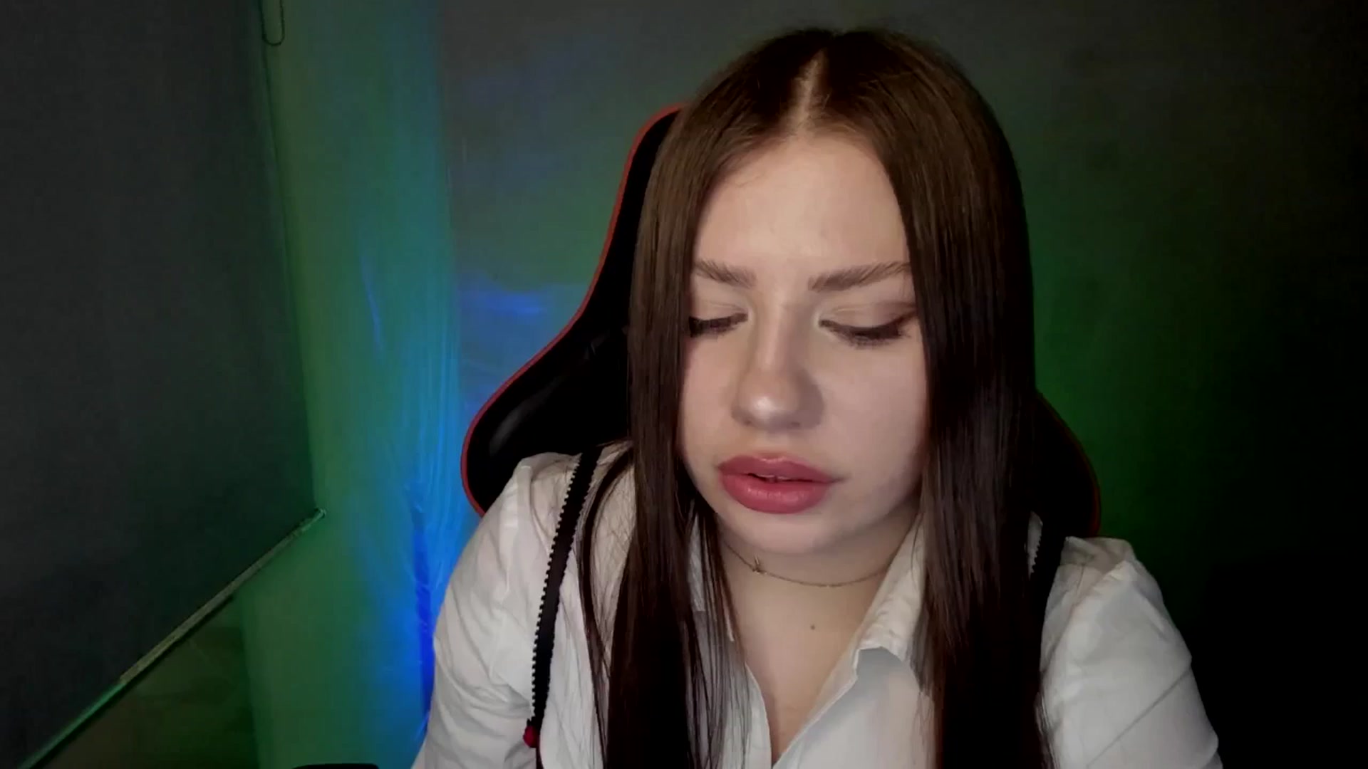 Gallery image thumbnail from FlyingDream's myfreecams stream on, 04/24/2025, 13:51 image 14 of 20